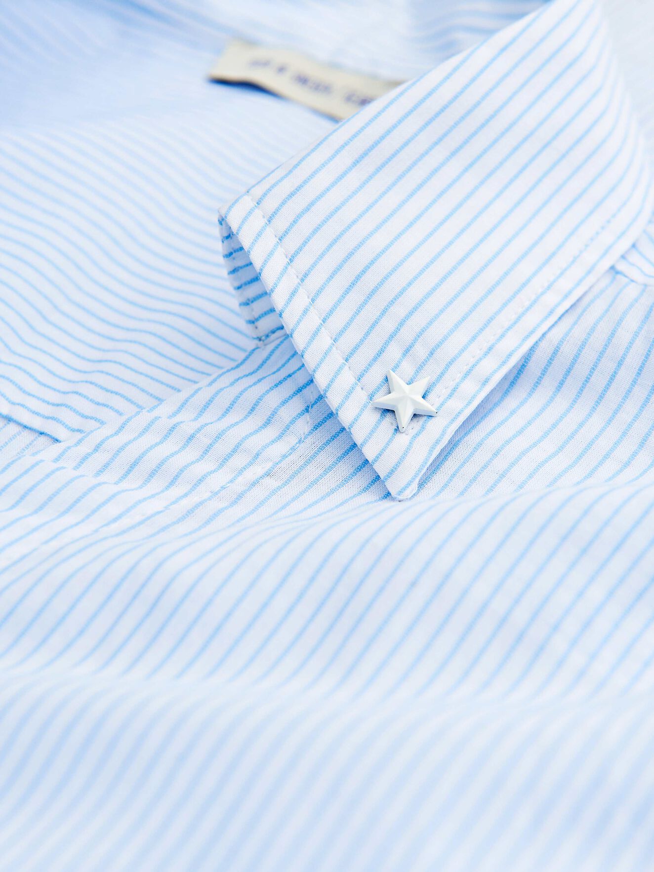 Hayal Hemd in Chambray Blue from Tiger of Sweden Hayal Hemd in Chambray Blue from Tiger of Sweden