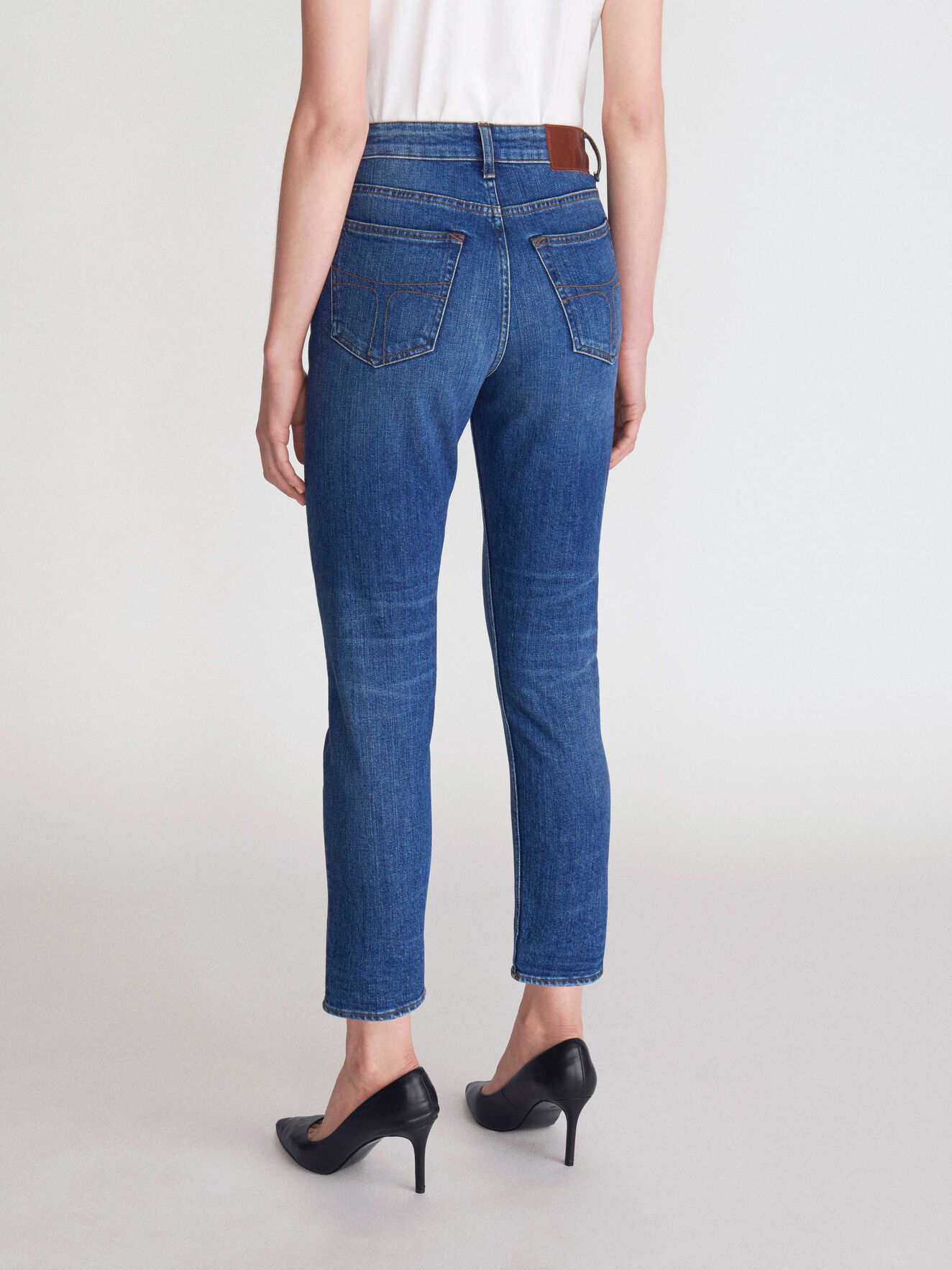 Lea Jeans in Medium Blue from Tiger of Sweden Lea Jeans in Medium Blue from Tiger of Sweden