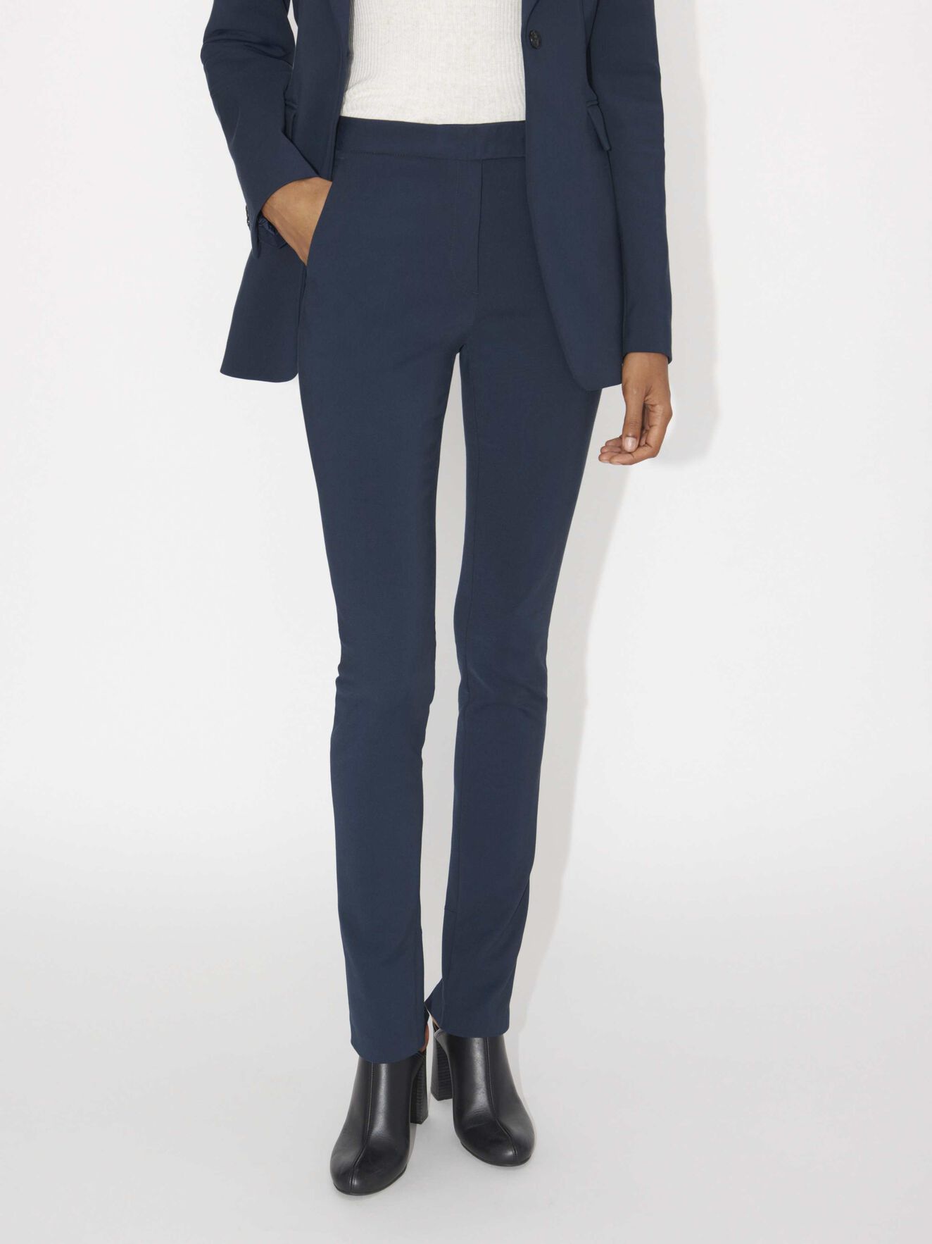 Taika S Trousers in Midnight Blue from Tiger of Sweden Taika S Trousers in Midnight Blue from Tiger of Sweden