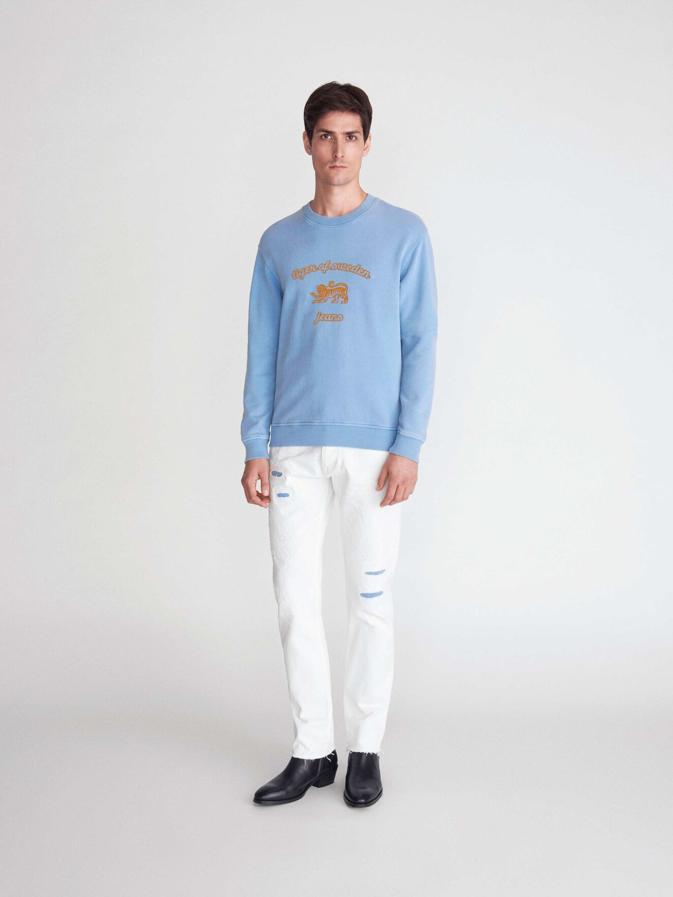 Tana O Sweatshirt in True Sailor from Tiger of Sweden Tana O Sweatshirt in True Sailor from Tiger of Sweden