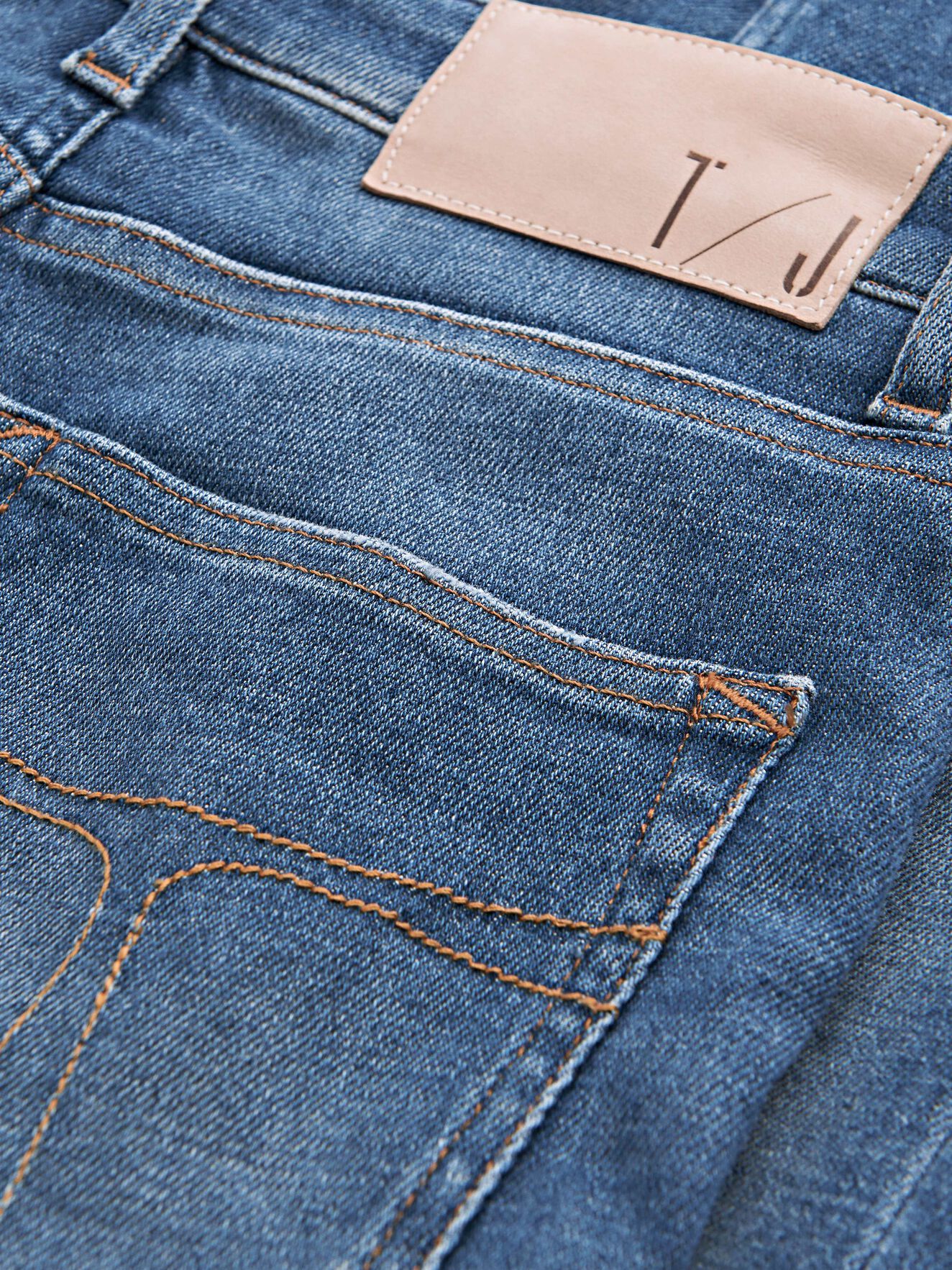Shelly Jeans in Dust blue from Tiger of Sweden Shelly Jeans in Dust blue from Tiger of Sweden