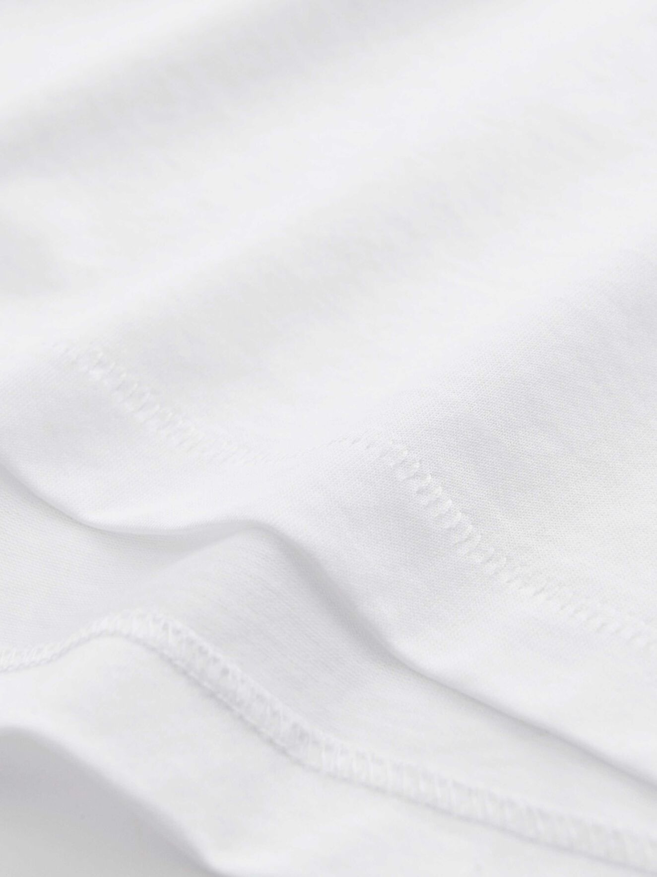 Deiro T-shirt in Pure white from Tiger of Sweden Deiro T-shirt in Pure white from Tiger of Sweden