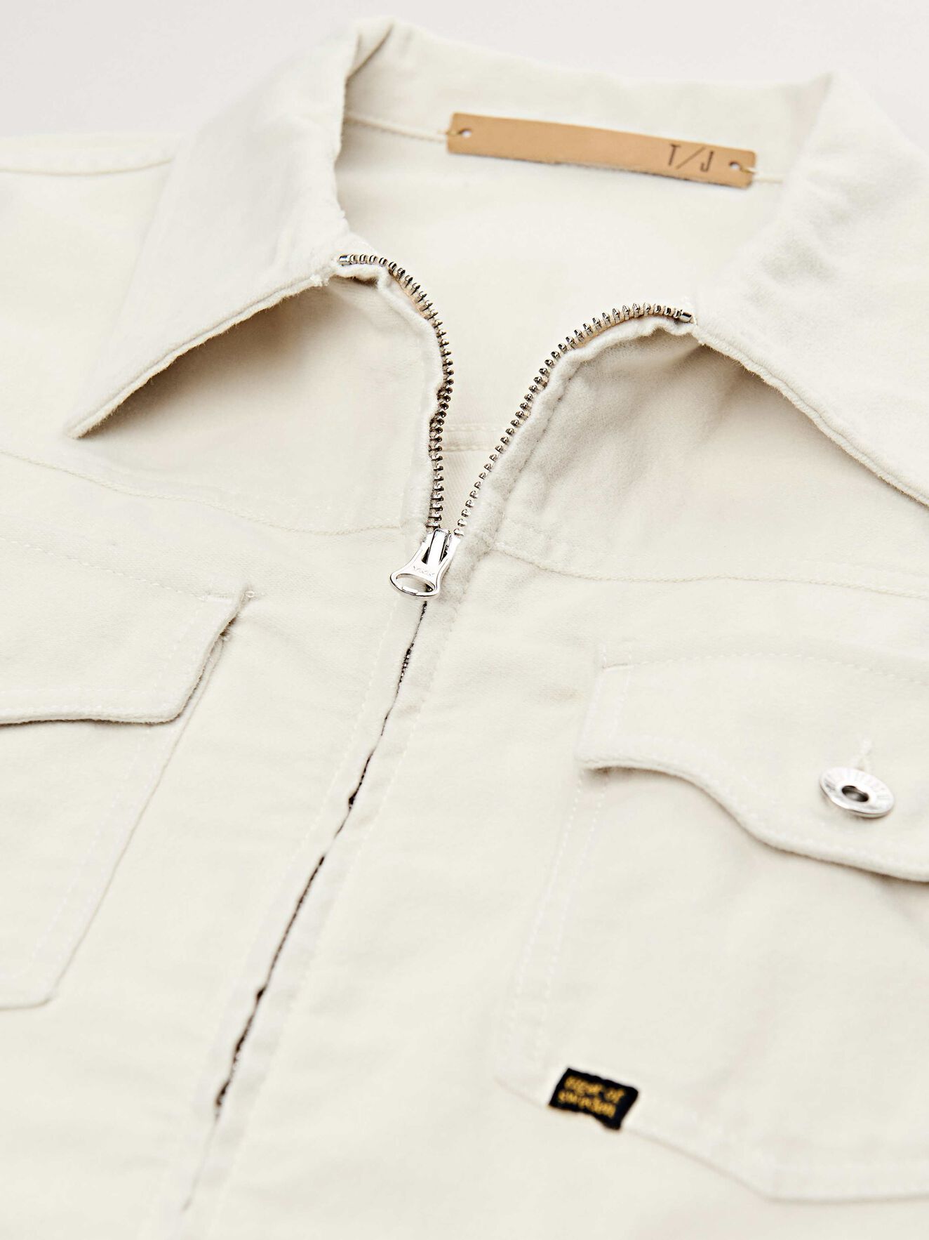 Crust Jacke in Birch Bark from Tiger of Sweden Crust Jacke in Birch Bark from Tiger of Sweden