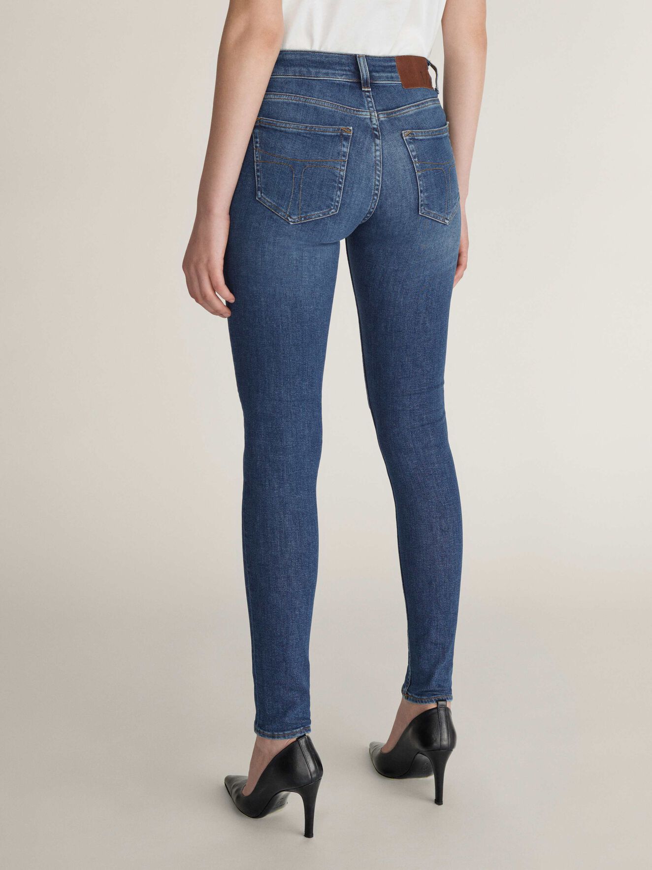 Slight Jeans in Medium Blue from Tiger of Sweden Slight Jeans in Medium Blue from Tiger of Sweden