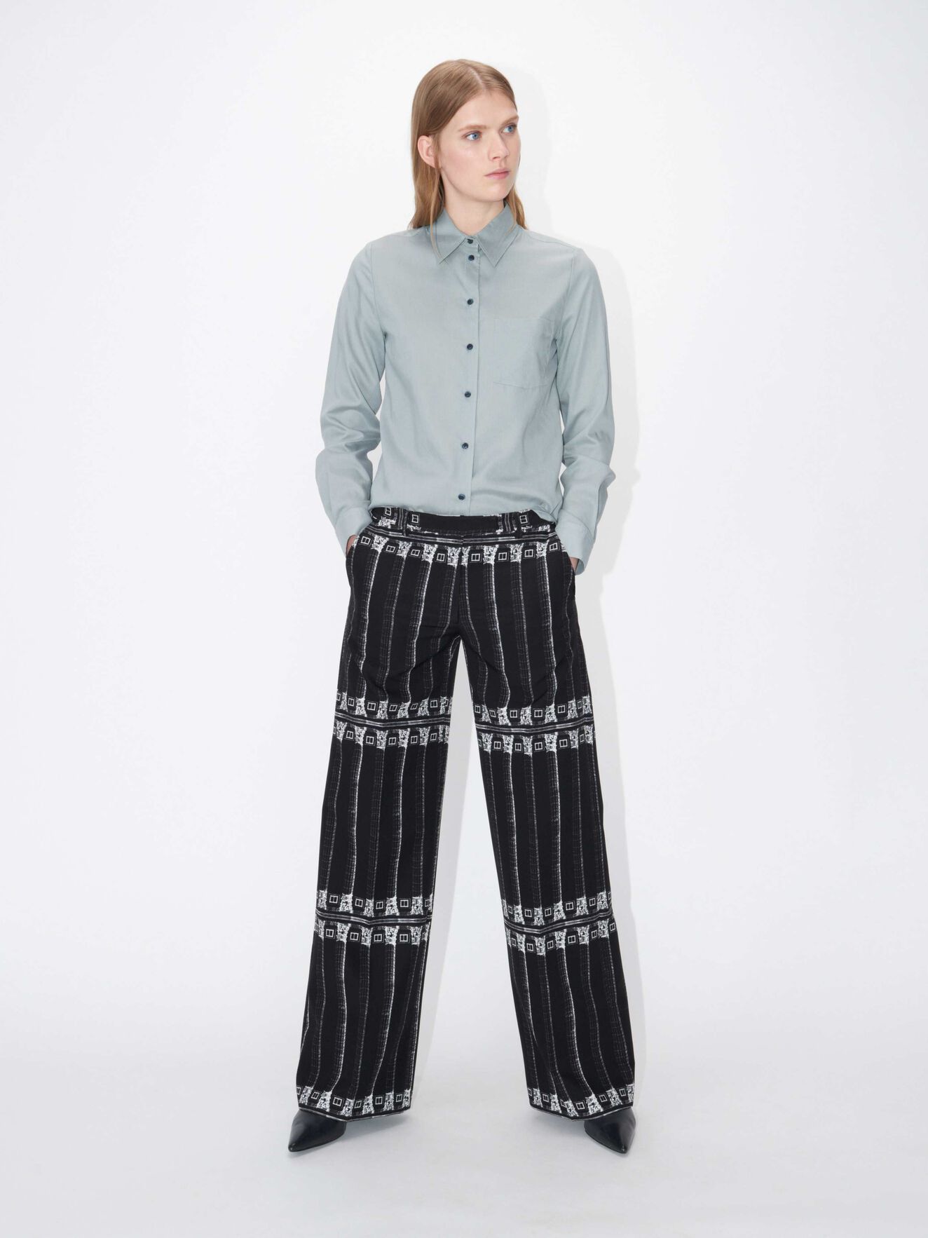 Celosa Bluse in Dark Dew from Tiger of Sweden Celosa Bluse in Dark Dew from Tiger of Sweden