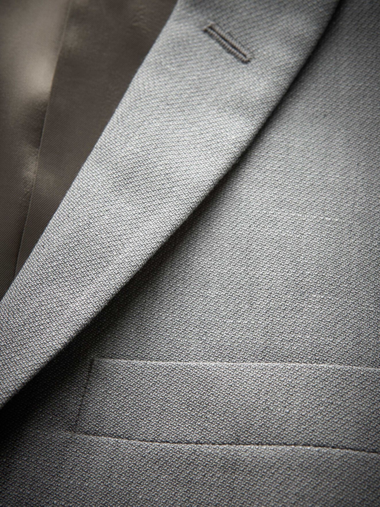 Jil 8 Suit in Light grey melange from Tiger of Sweden Jil 8 Suit in Light grey melange from Tiger of Sweden