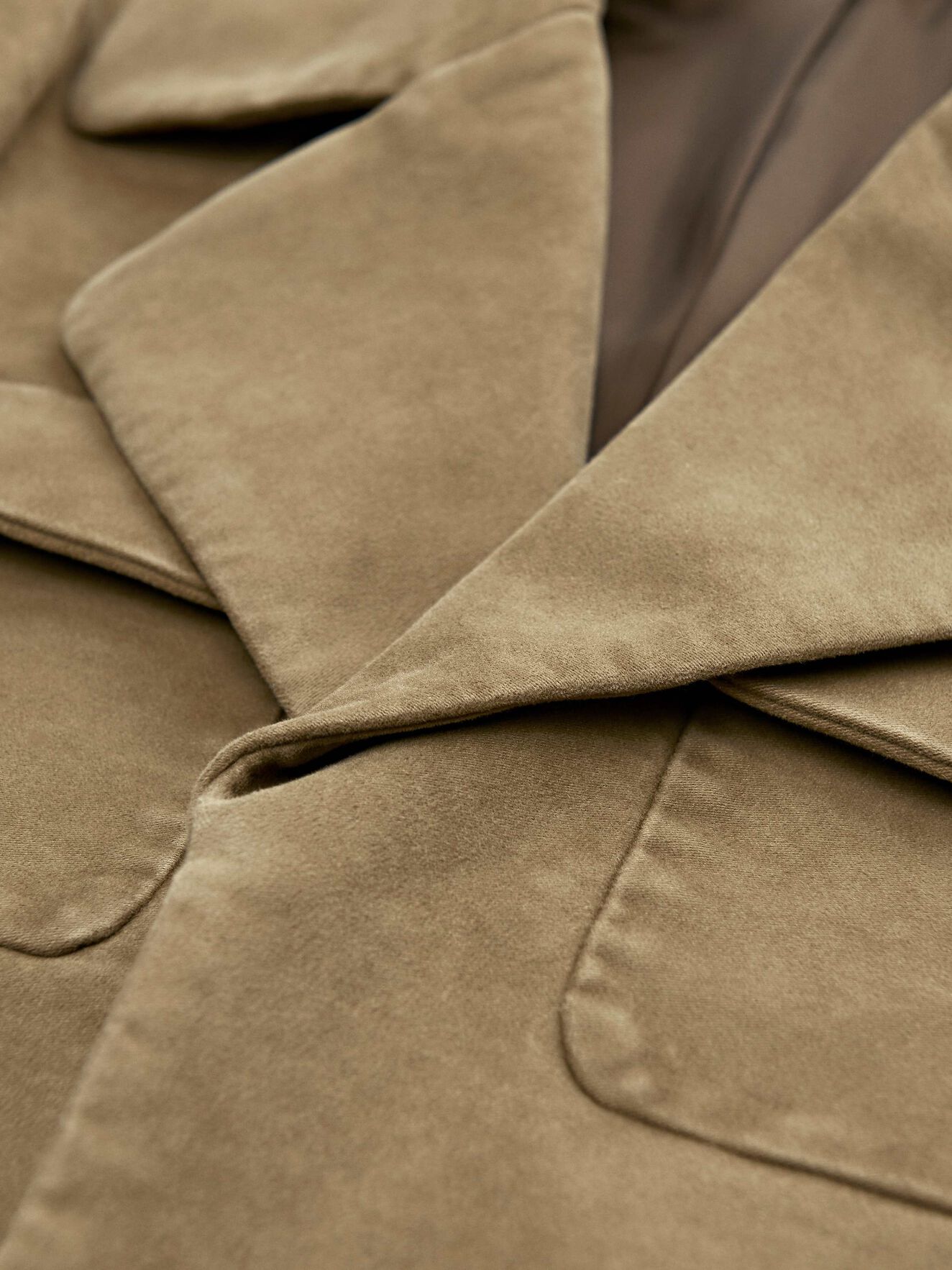 Simin Jacket in Sand Papir from Tiger of Sweden Simin Jacket in Sand Papir from Tiger of Sweden