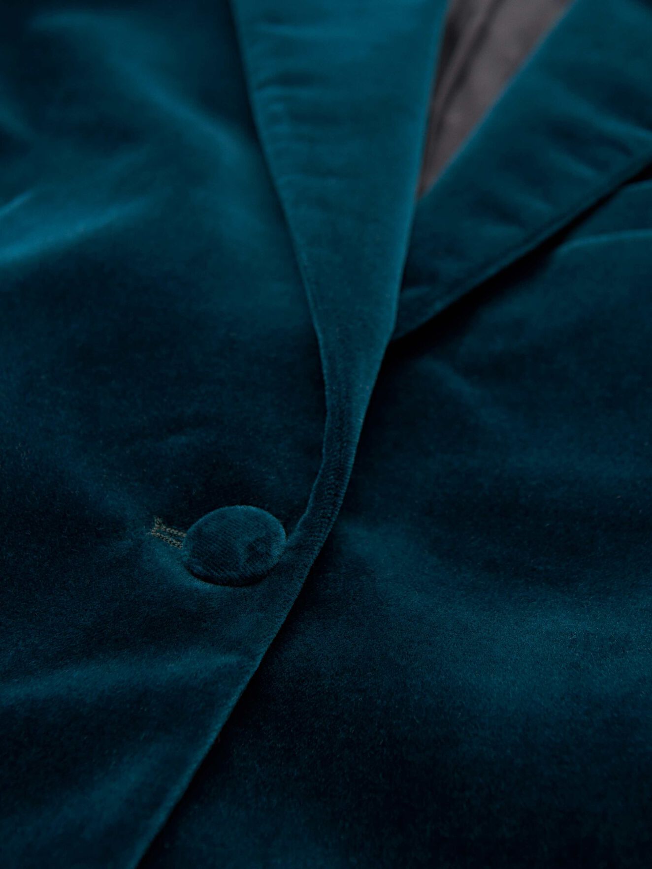 Salkana Blazer in Scarab Green from Tiger of Sweden Salkana Blazer in Scarab Green from Tiger of Sweden