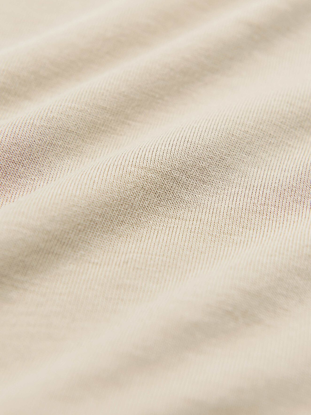 Primula T-Shirt in Soft Latte from Tiger of Sweden Primula T-Shirt in Soft Latte from Tiger of Sweden