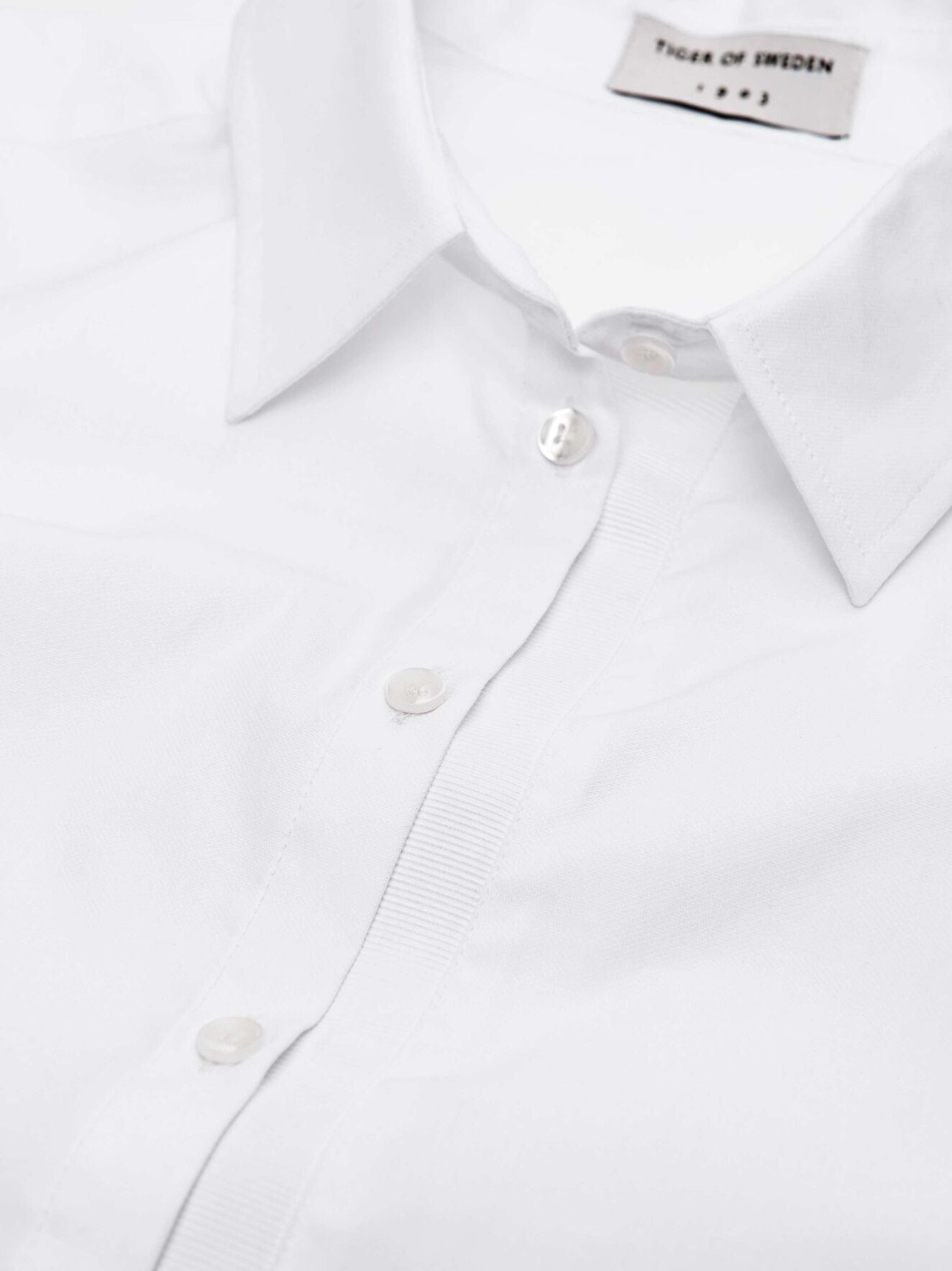 Ris Shirt in Pure white from Tiger of Sweden Ris Shirt in Pure white from Tiger of Sweden