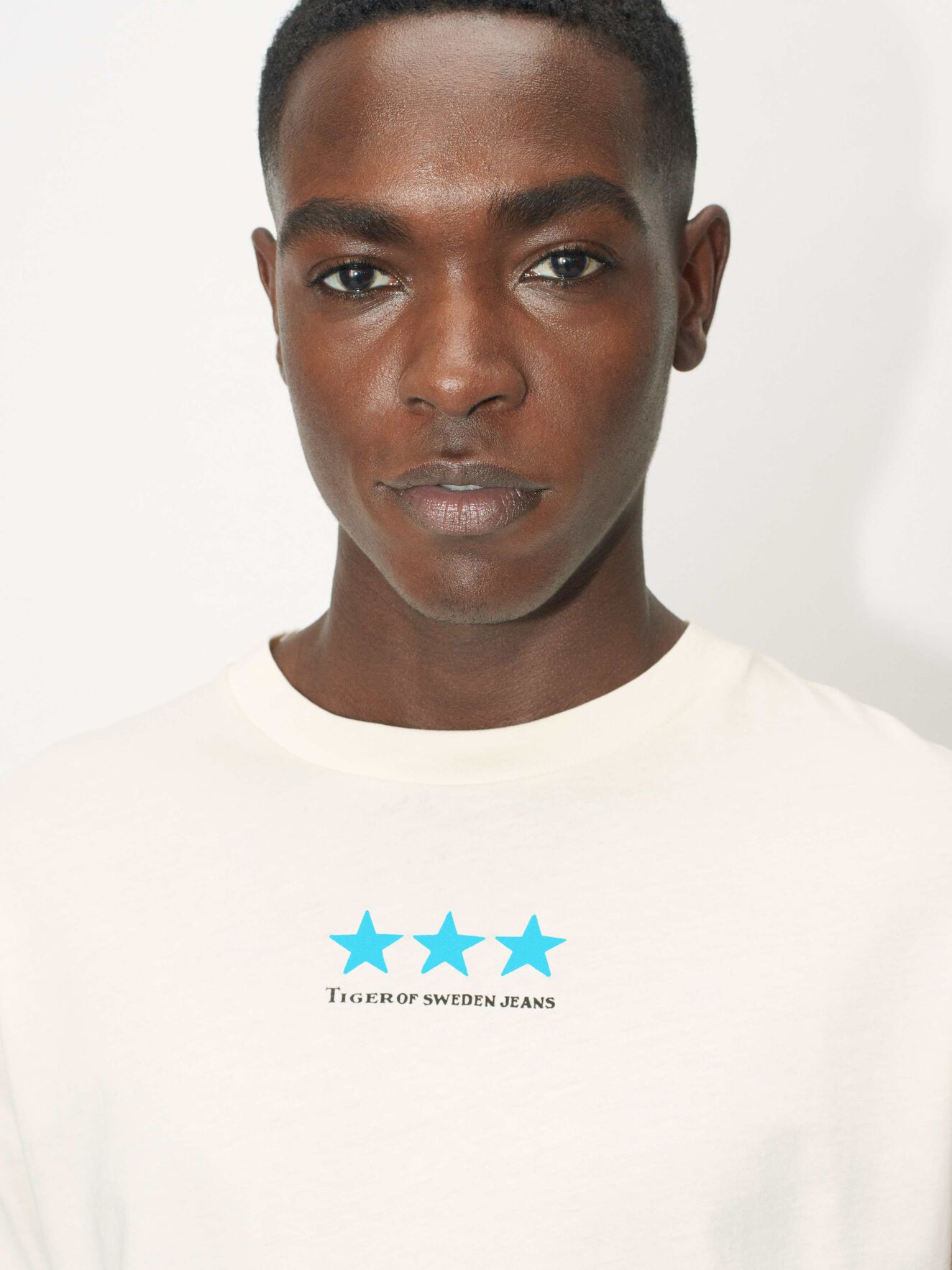 Fleek Star T-Shirt in Birch Bark from Tiger of Sweden Fleek Star T-Shirt in Birch Bark from Tiger of Sweden