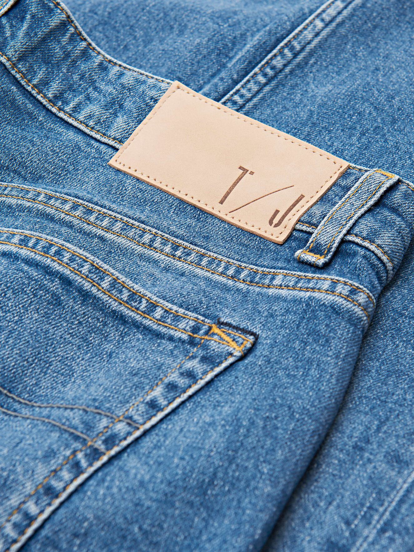 Rex Jeans in Light blue from Tiger of Sweden Rex Jeans in Light blue from Tiger of Sweden