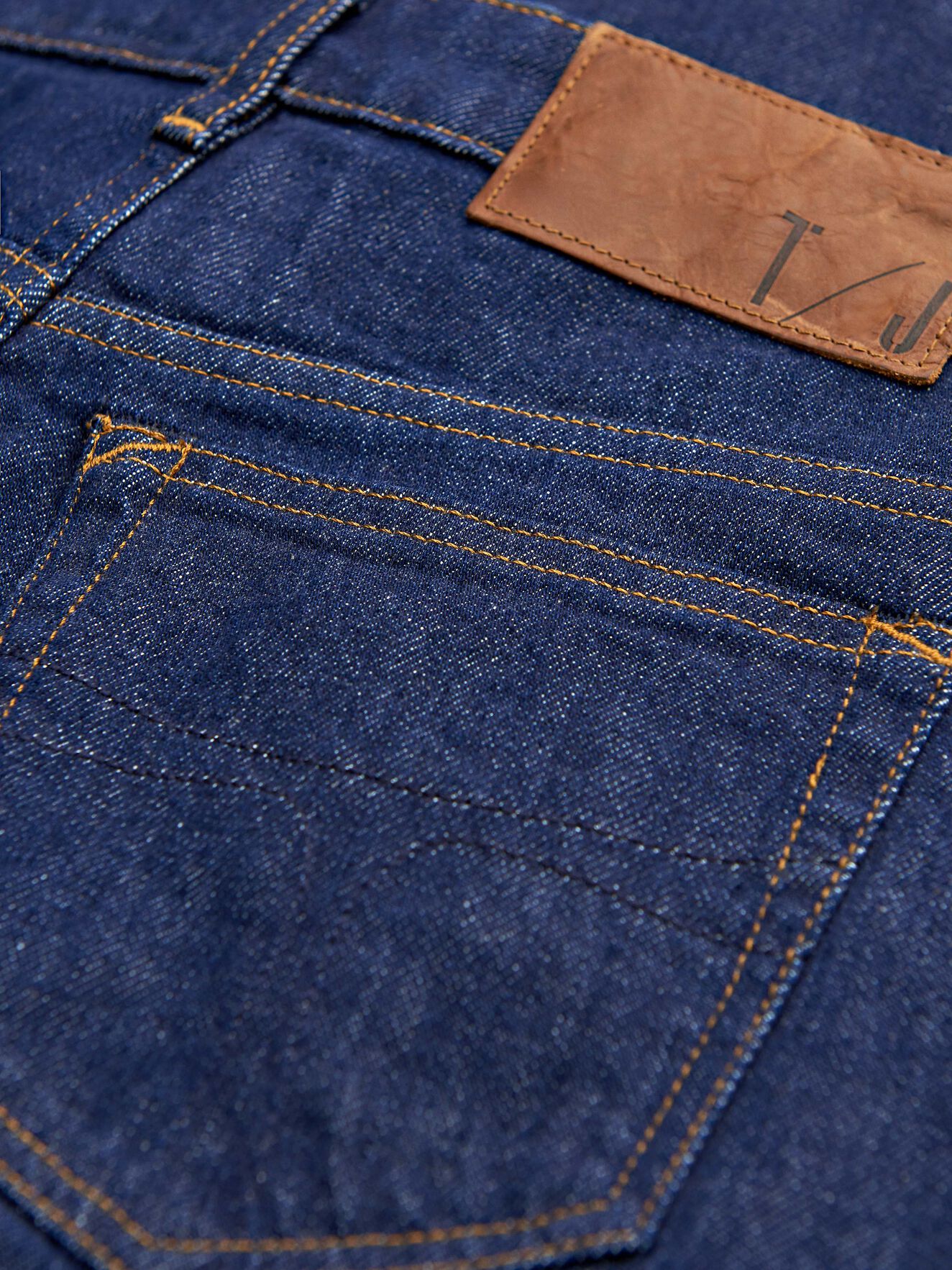 Meg Jeans in Midnight blue from Tiger of Sweden Meg Jeans in Midnight blue from Tiger of Sweden