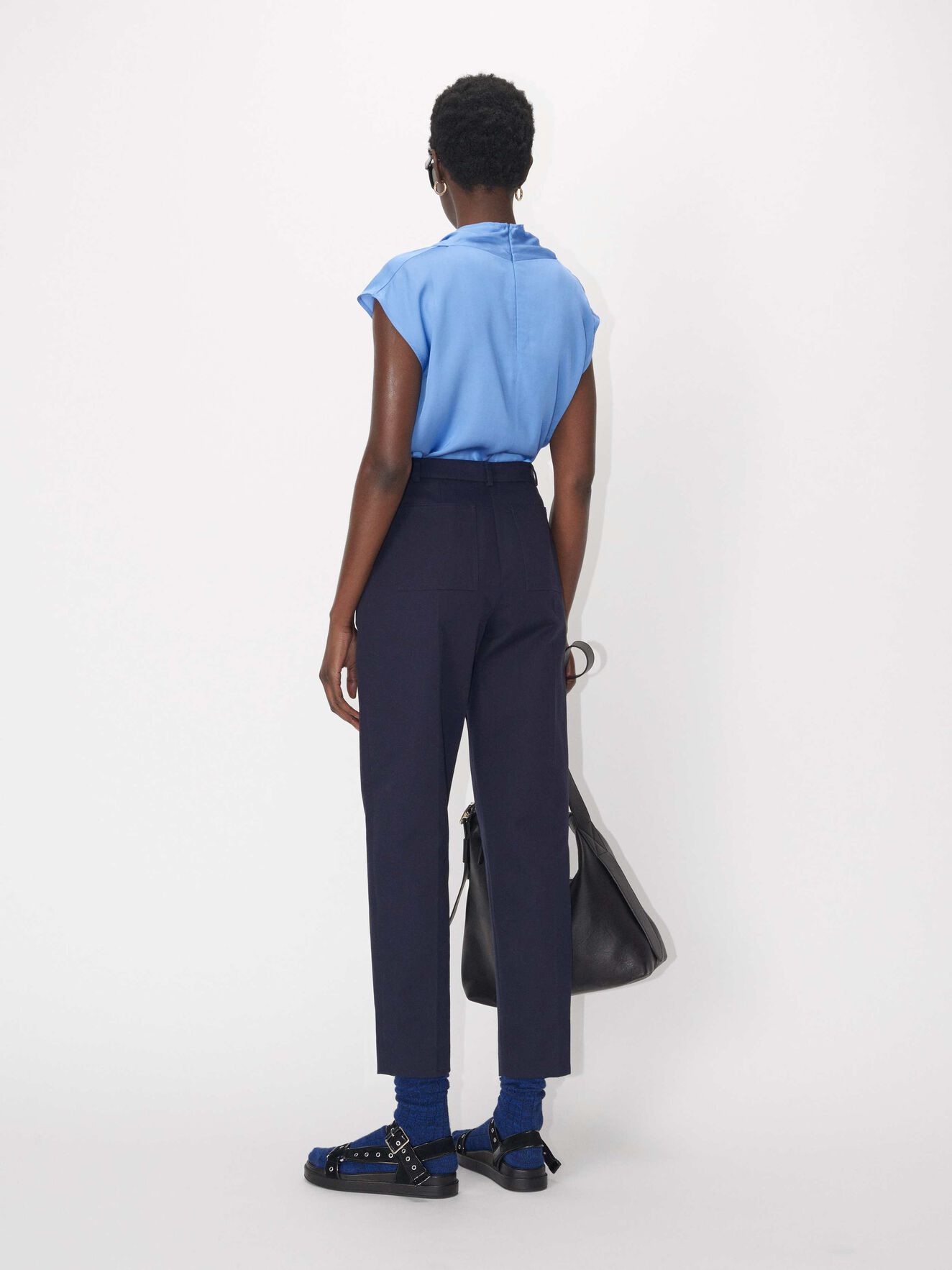 Pesaro Trousers in Midnight blue from Tiger of Sweden Pesaro Trousers in Midnight blue from Tiger of Sweden