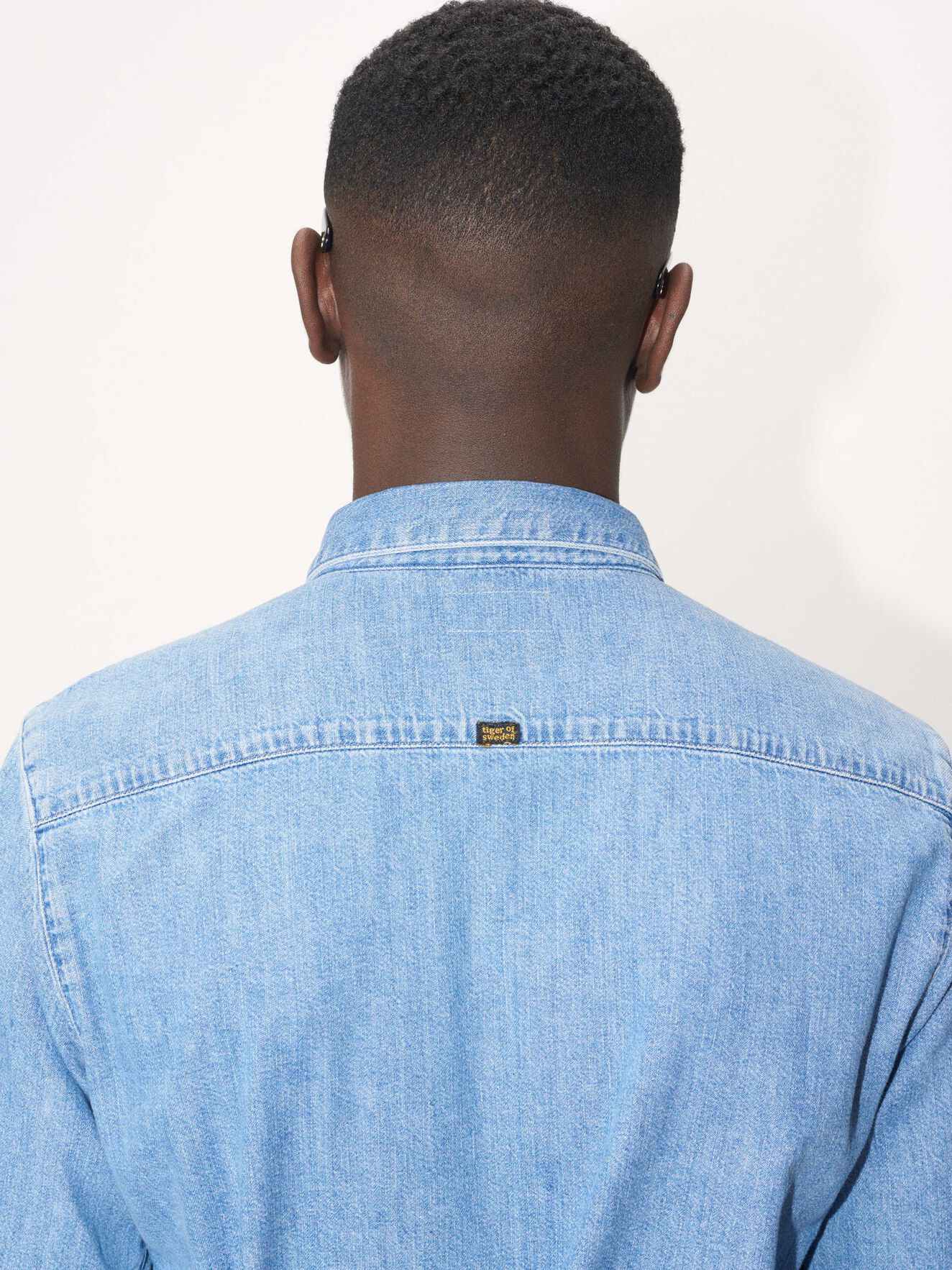 Rit Shirt in Light blue from Tiger of Sweden Rit Shirt in Light blue from Tiger of Sweden