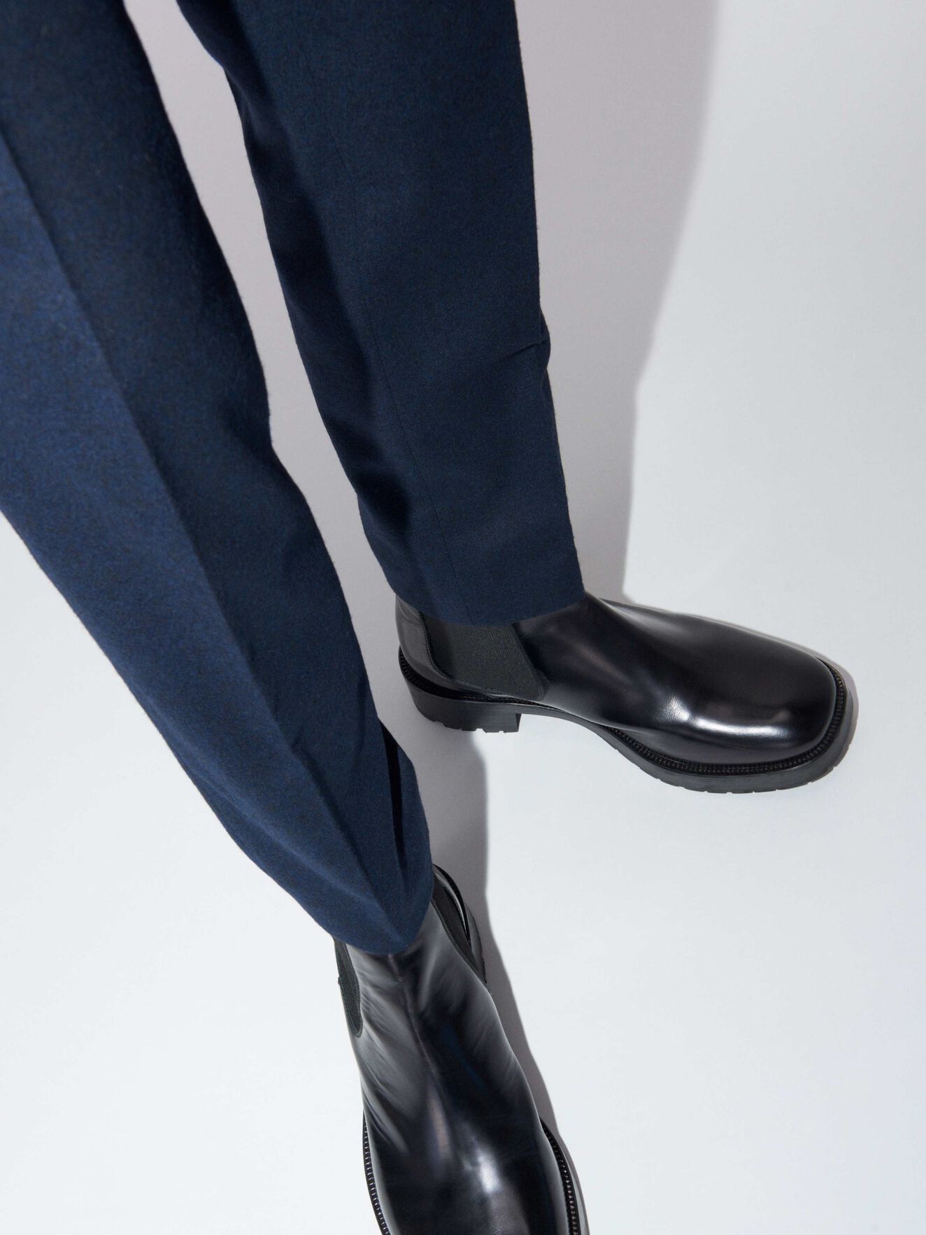 Tordon Trousers in Midnight blue from Tiger of Sweden Tordon Trousers in Midnight blue from Tiger of Sweden