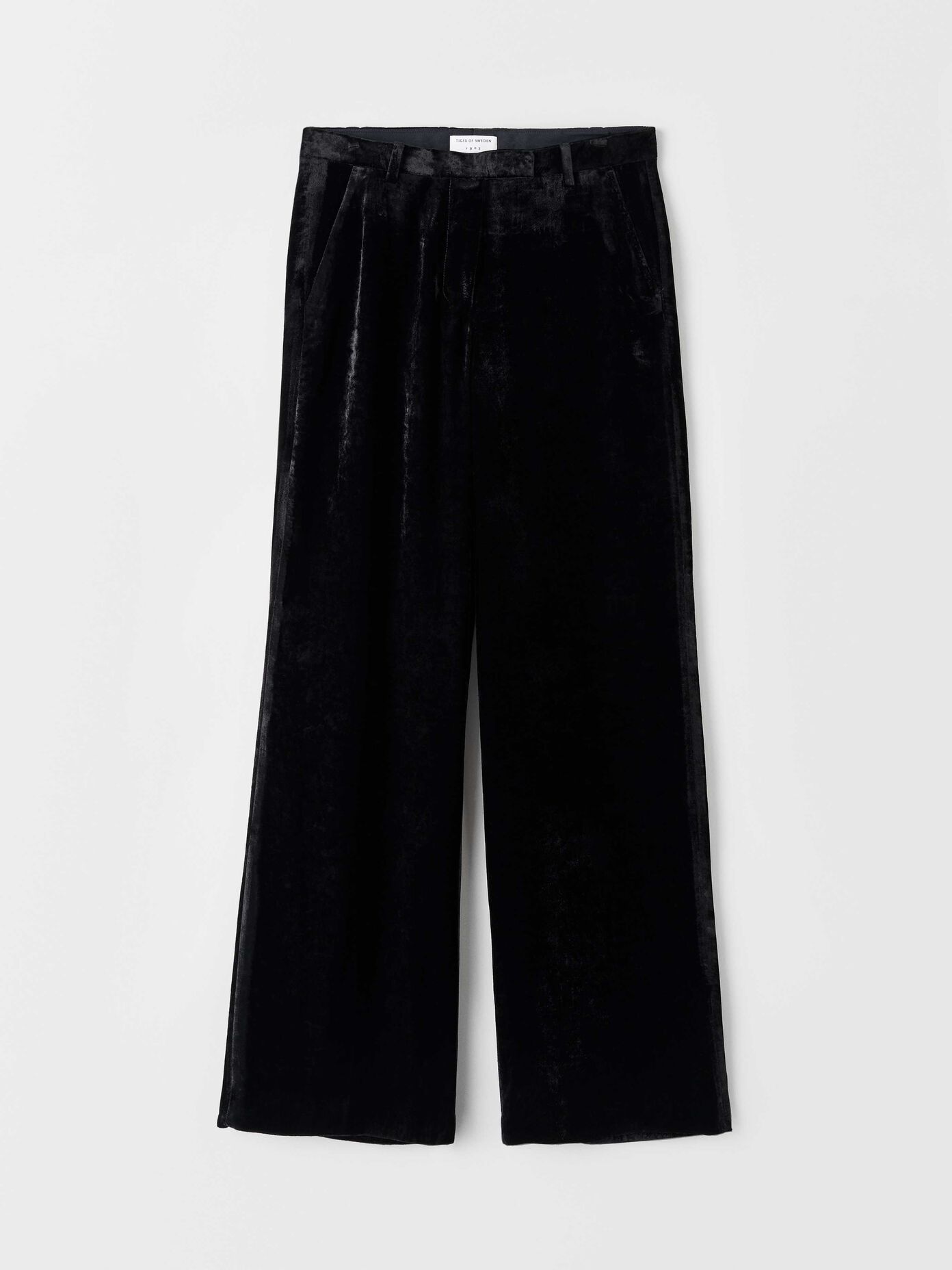 Trousers - Shop Tiger of Sweden's collection of women's trousers online