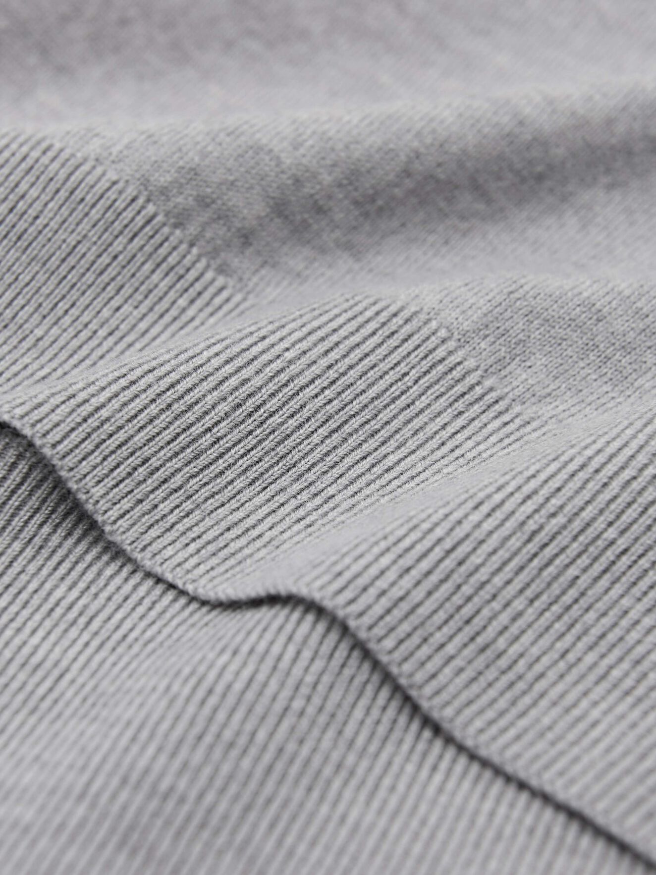 Nichols Pullover in Dark grey Mel from Tiger of Sweden Nichols Pullover in Dark grey Mel from Tiger of Sweden