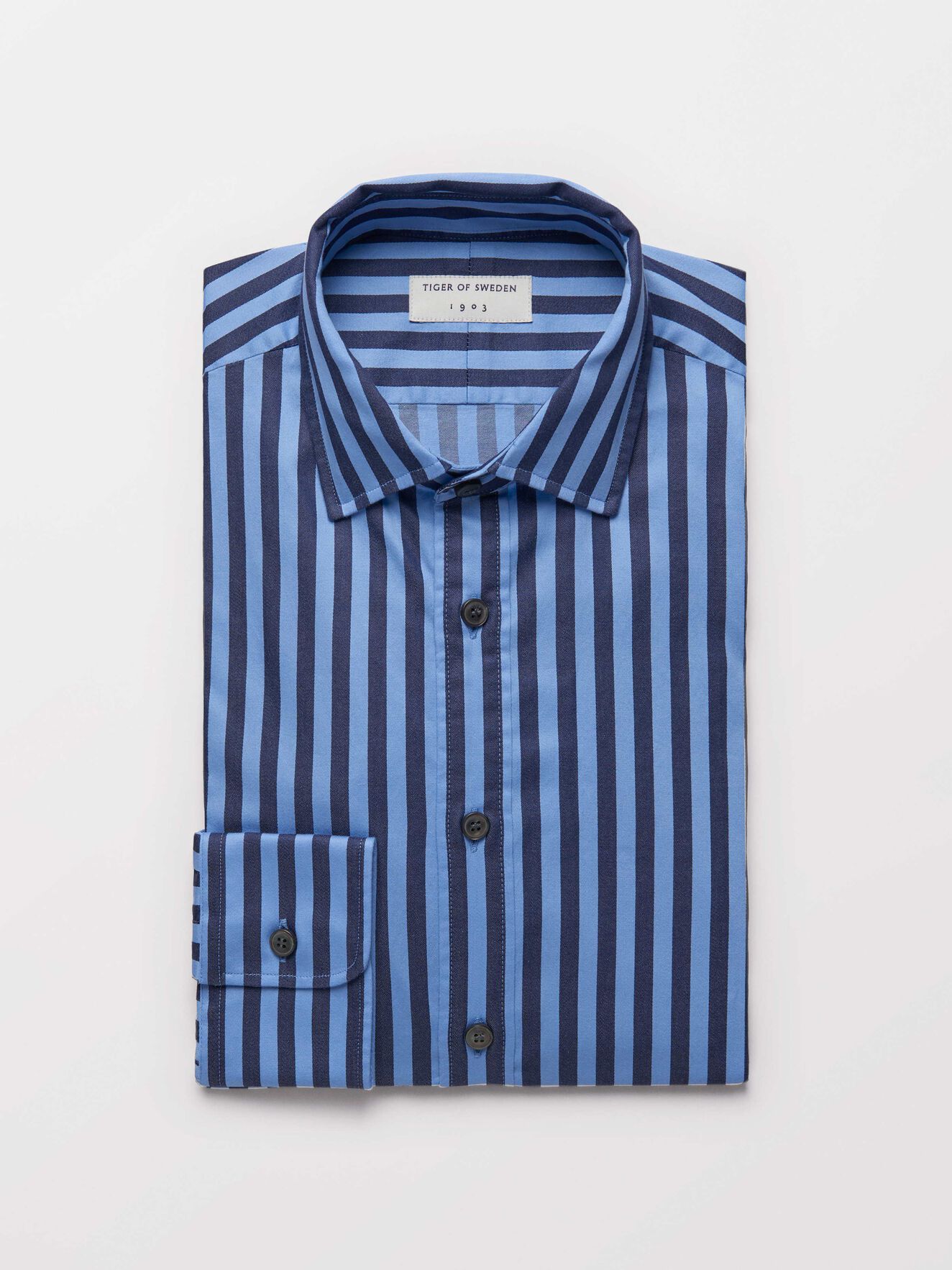 Fridolf Hemd in Light blue from Tiger of Sweden Fridolf Hemd in Light blue from Tiger of Sweden