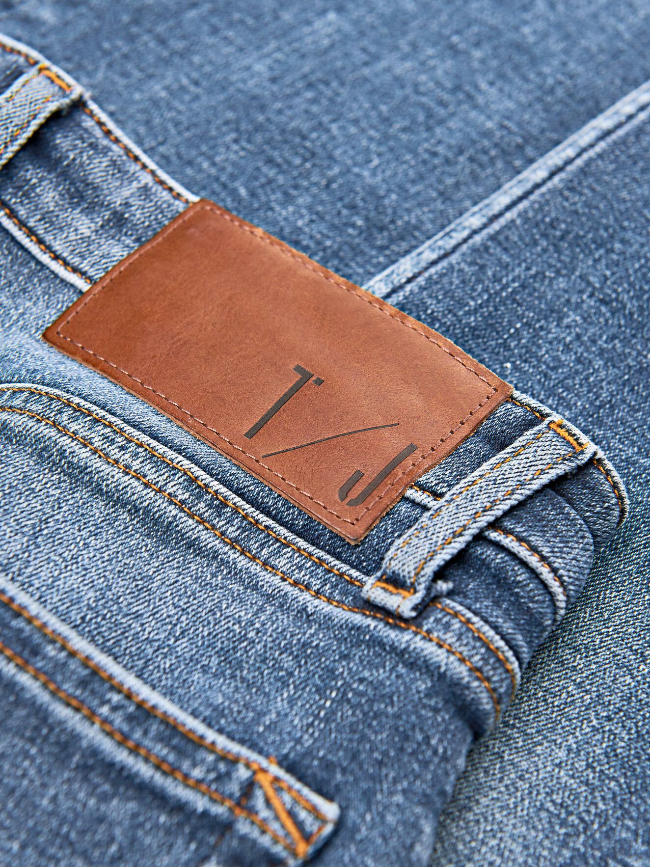 Shelly Jeans in Dust blue from Tiger of Sweden Shelly Jeans in Dust blue from Tiger of Sweden