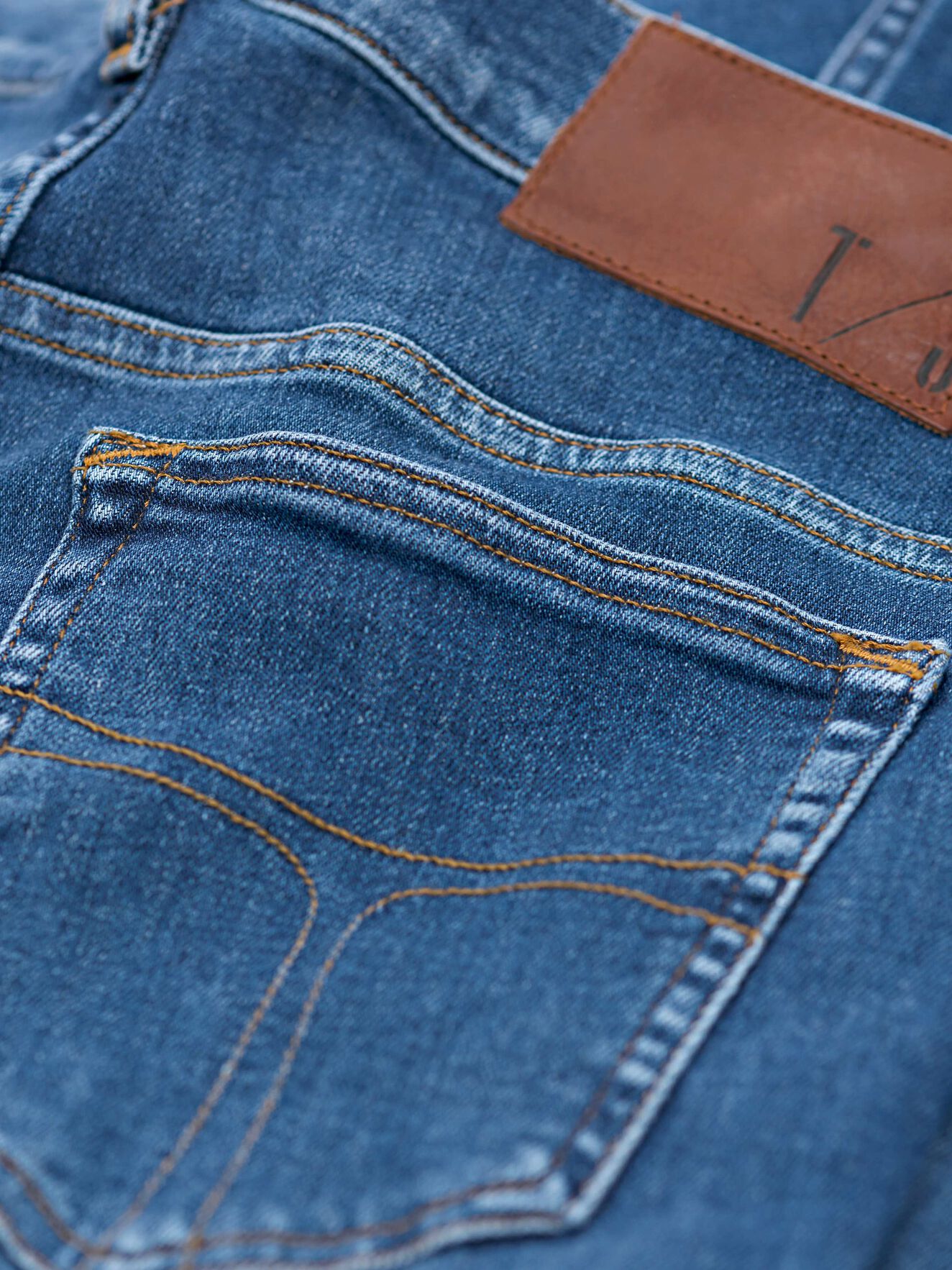 Slim Jeans in Medium Blue from Tiger of Sweden Slim Jeans in Medium Blue from Tiger of Sweden