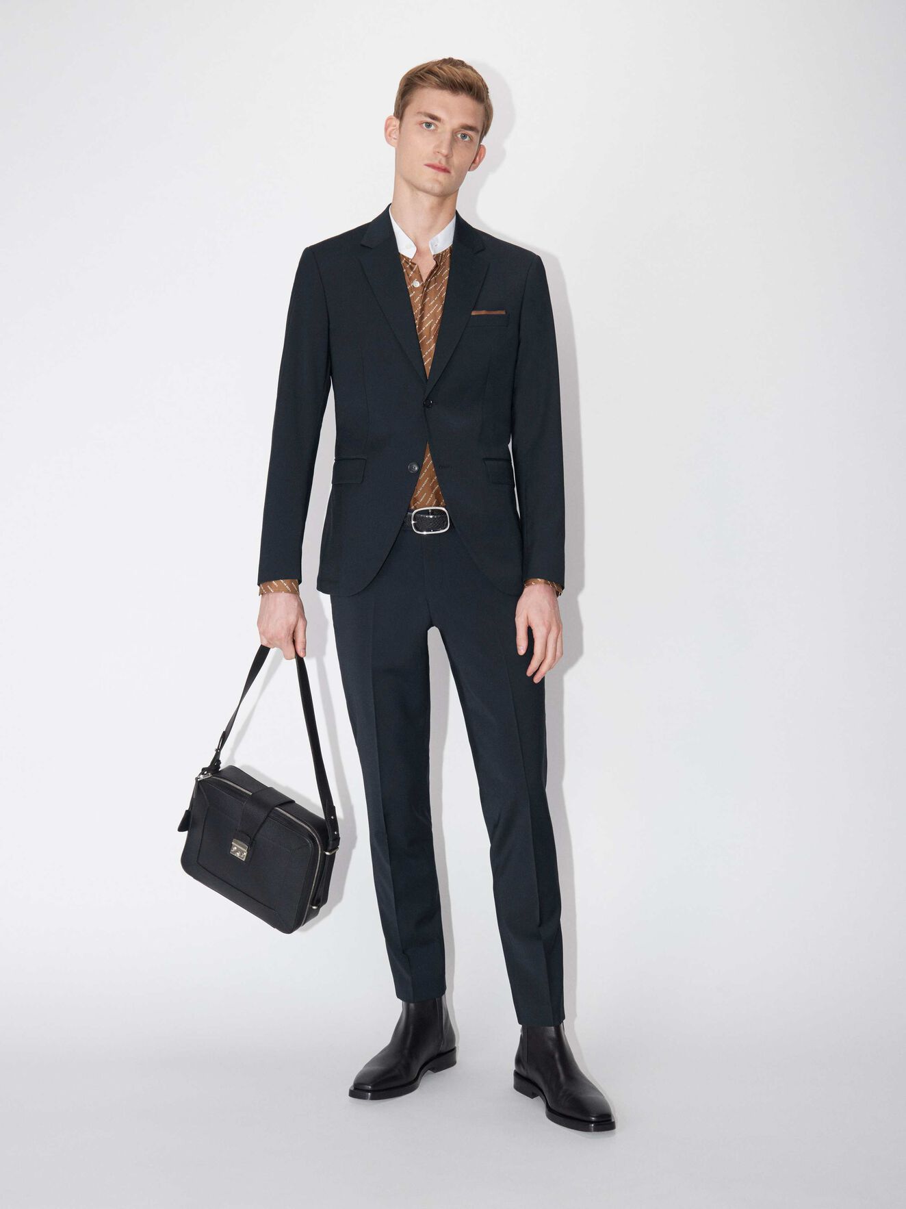 Jamonte Travel Suit in from Tiger of Sweden Jamonte Travel Suit in from Tiger of Sweden