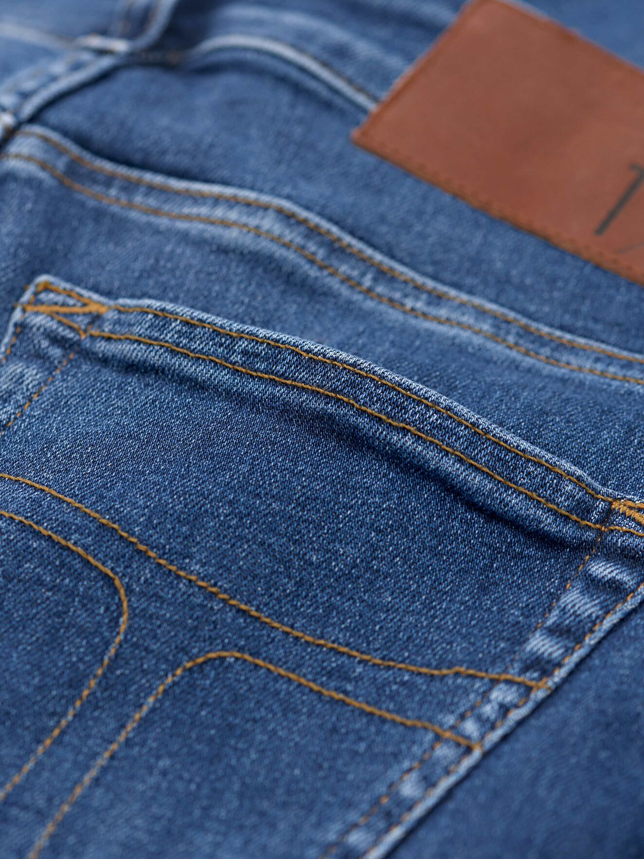 Slight Jeans in Medium Blue from Tiger of Sweden Slight Jeans in Medium Blue from Tiger of Sweden