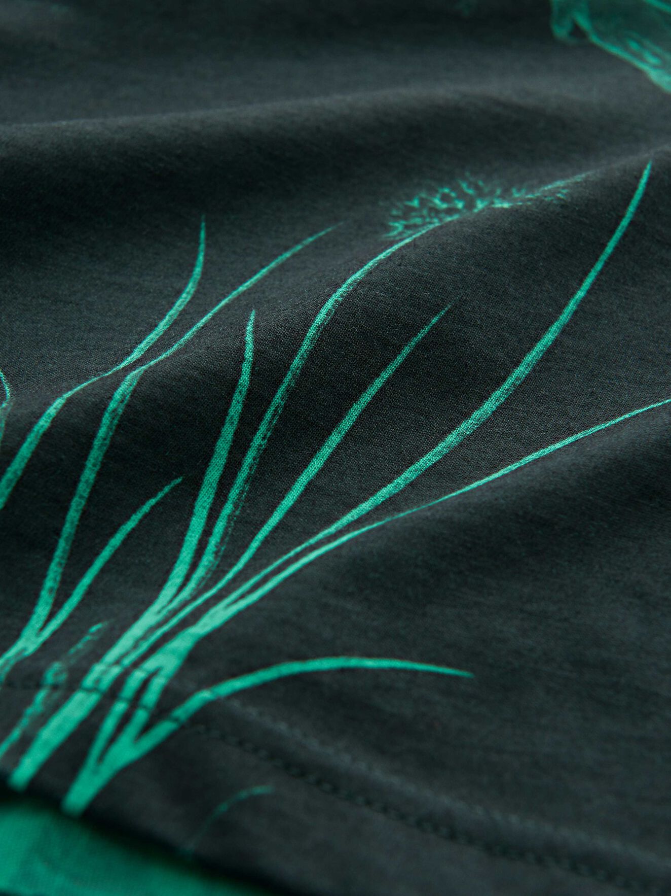Darian Aop T-shirt in Green from Tiger of Sweden Darian Aop T-shirt in Green from Tiger of Sweden