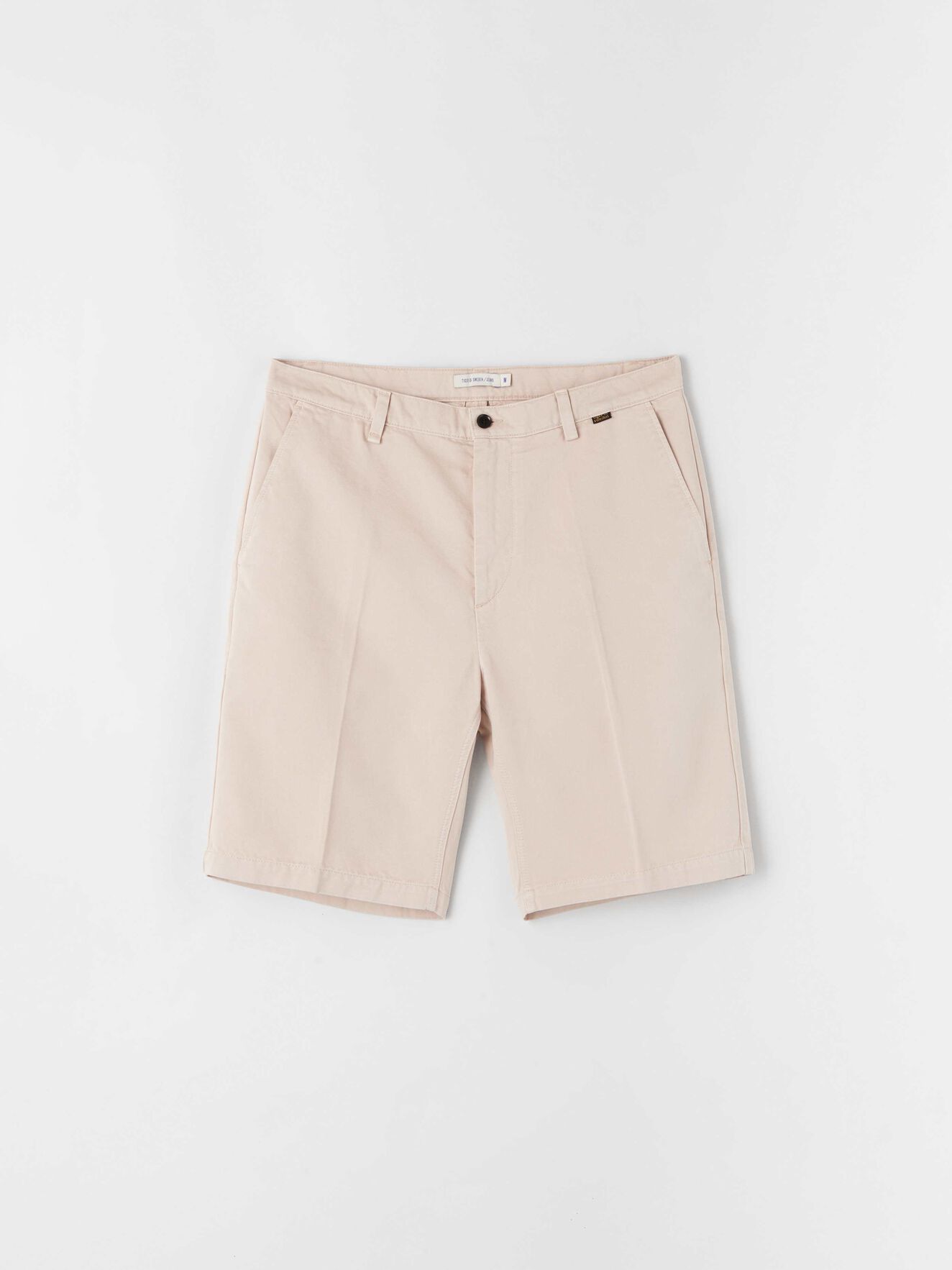 Easty Shorts in Soft Beige from Tiger of Sweden Easty Shorts in Soft Beige from Tiger of Sweden