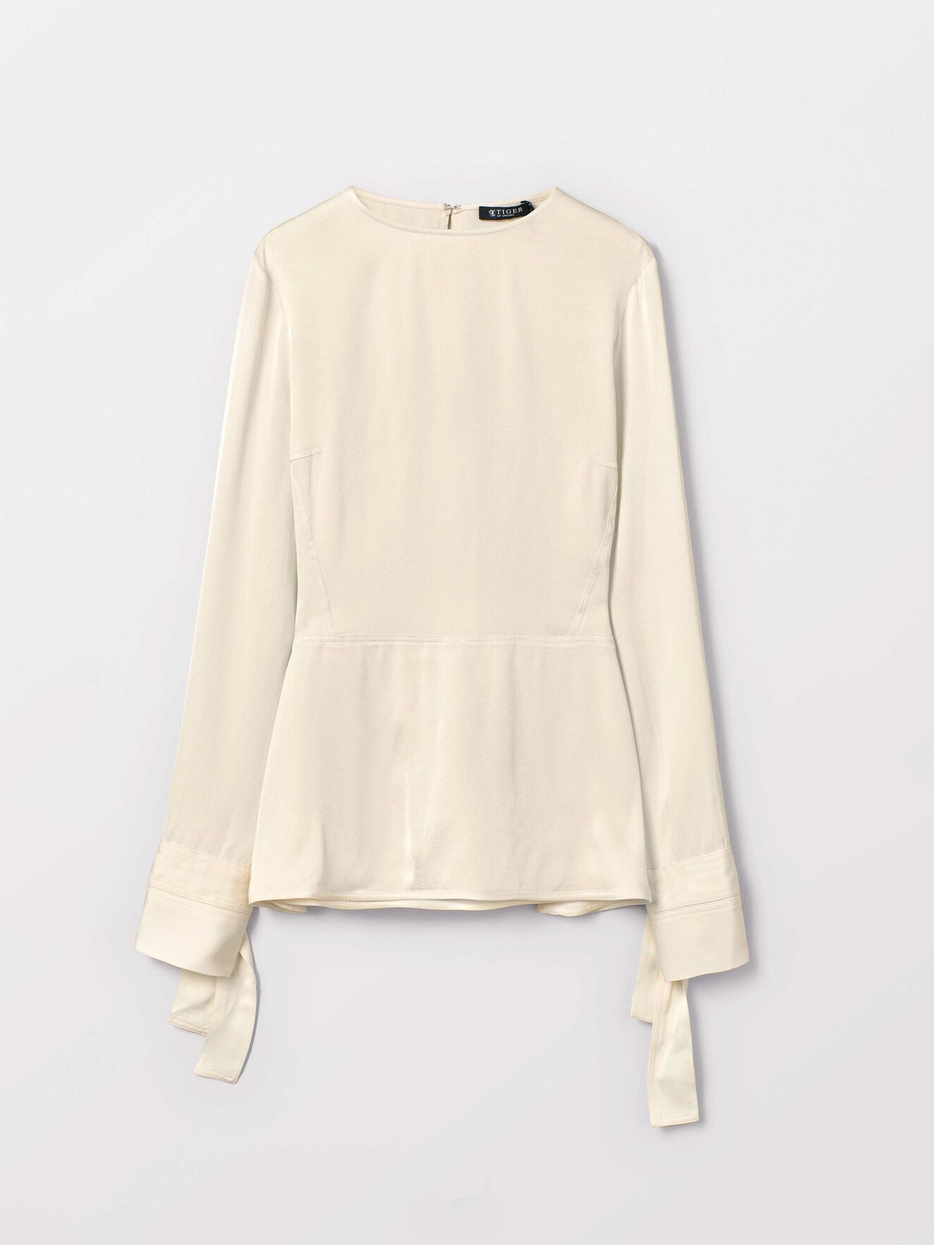 Simmone Top in Divine White from Tiger of Sweden Simmone Top in Divine White from Tiger of Sweden