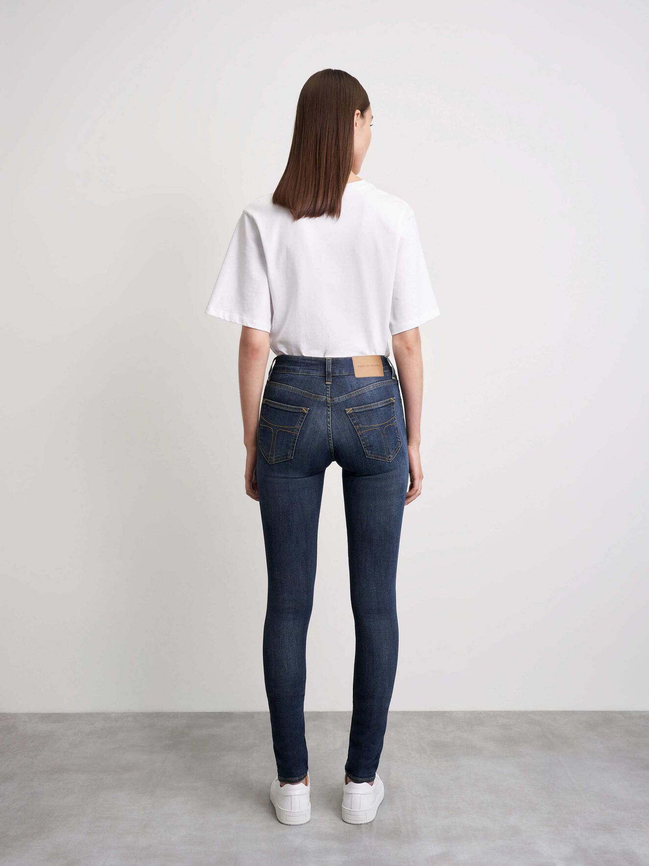 Slight Jeans in Dust blue from Tiger of Sweden Slight Jeans in Dust blue from Tiger of Sweden