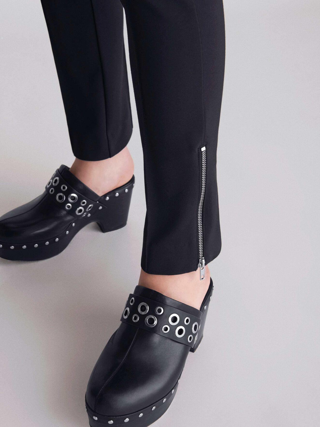 Loane 2 Trousers in Black from Tiger of Sweden Loane 2 Trousers in Black from Tiger of Sweden