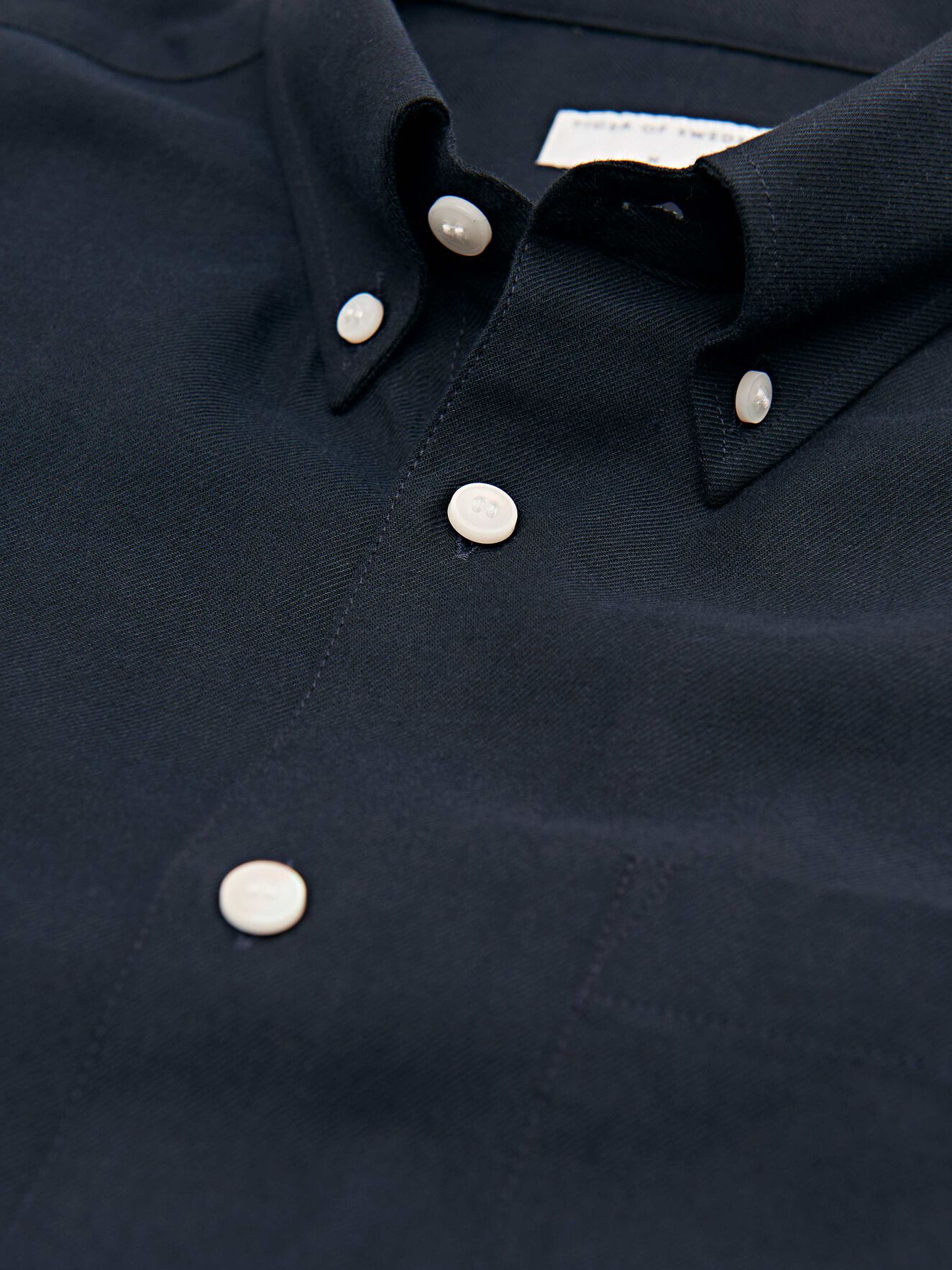 Chemise Sankt in Light Ink from Tiger of Sweden Chemise Sankt in Light Ink from Tiger of Sweden