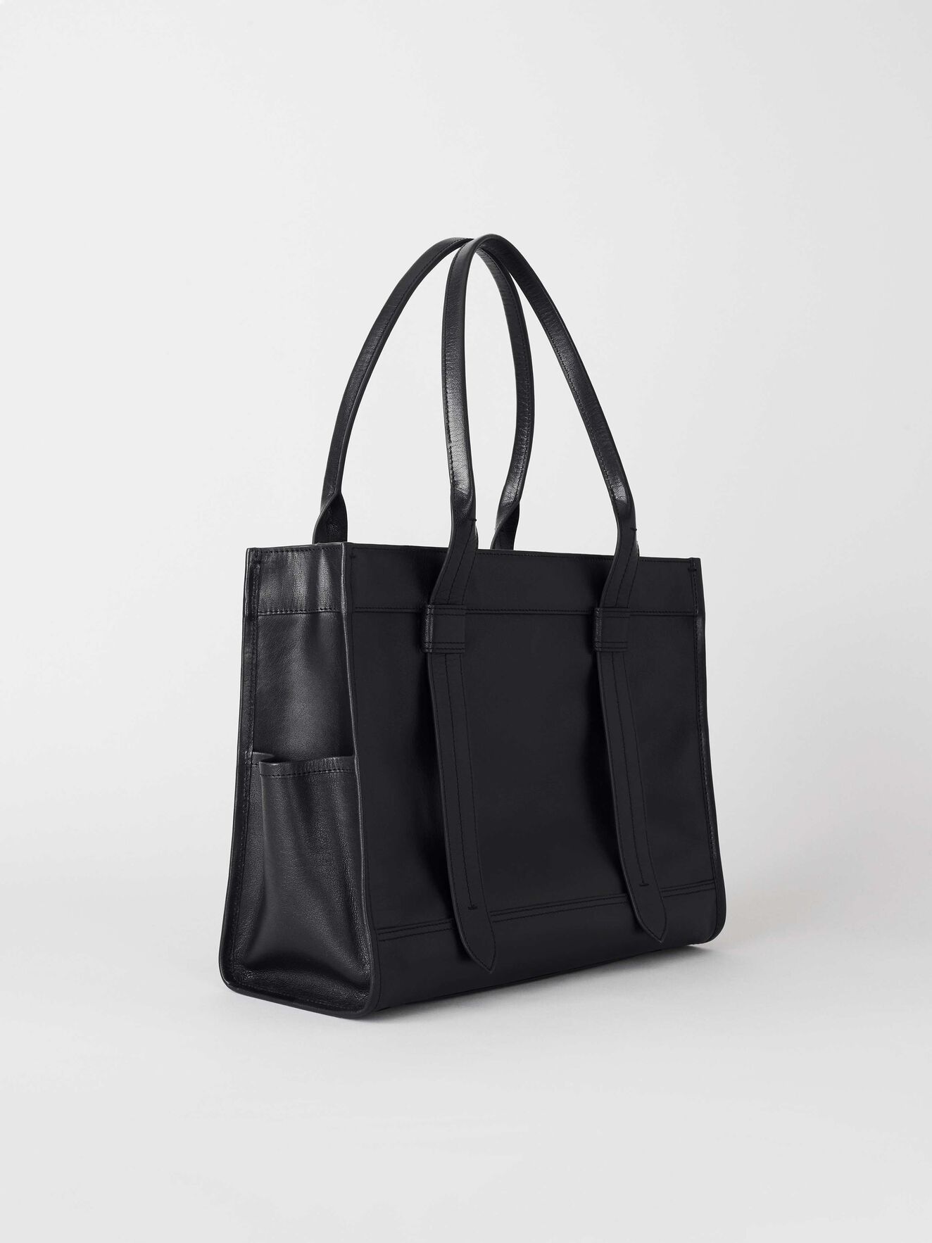 Totale Tasche in Black from Tiger of Sweden Totale Tasche in Black from Tiger of Sweden