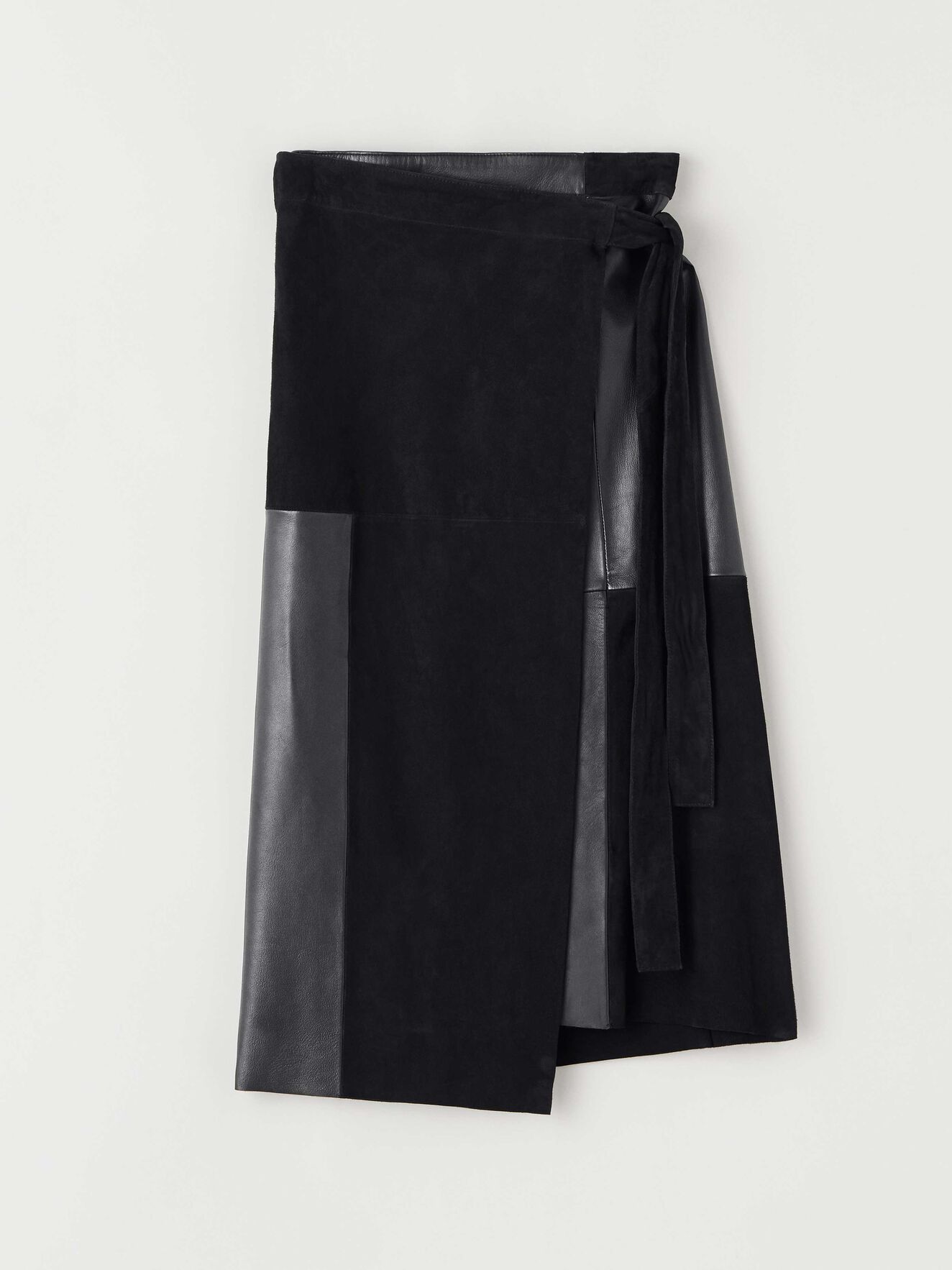 Ixora L Skirt in Black from Tiger of Sweden Ixora L Skirt in Black from Tiger of Sweden