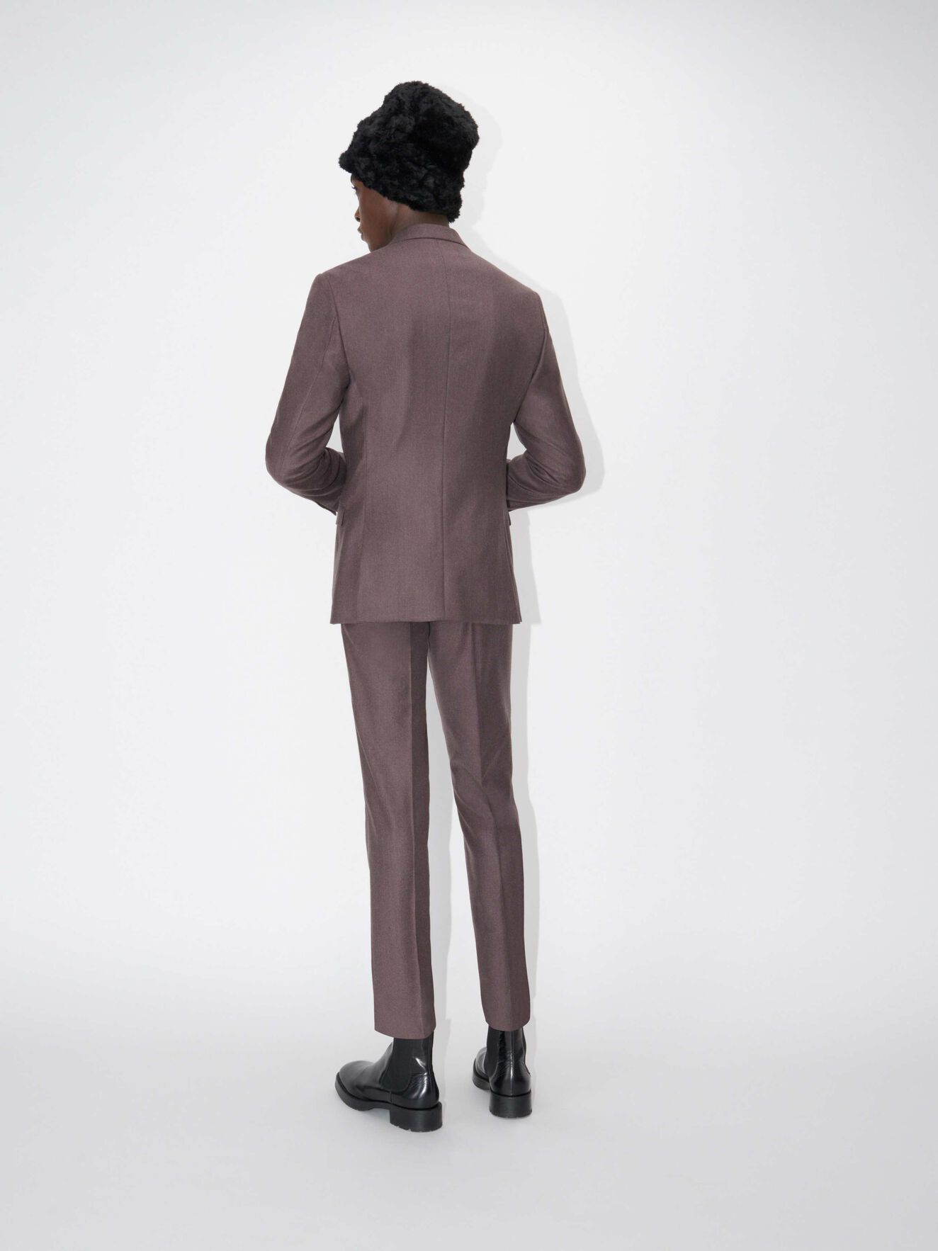 Pantalon Tordon in Regal Red from Tiger of Sweden Pantalon Tordon in Regal Red from Tiger of Sweden