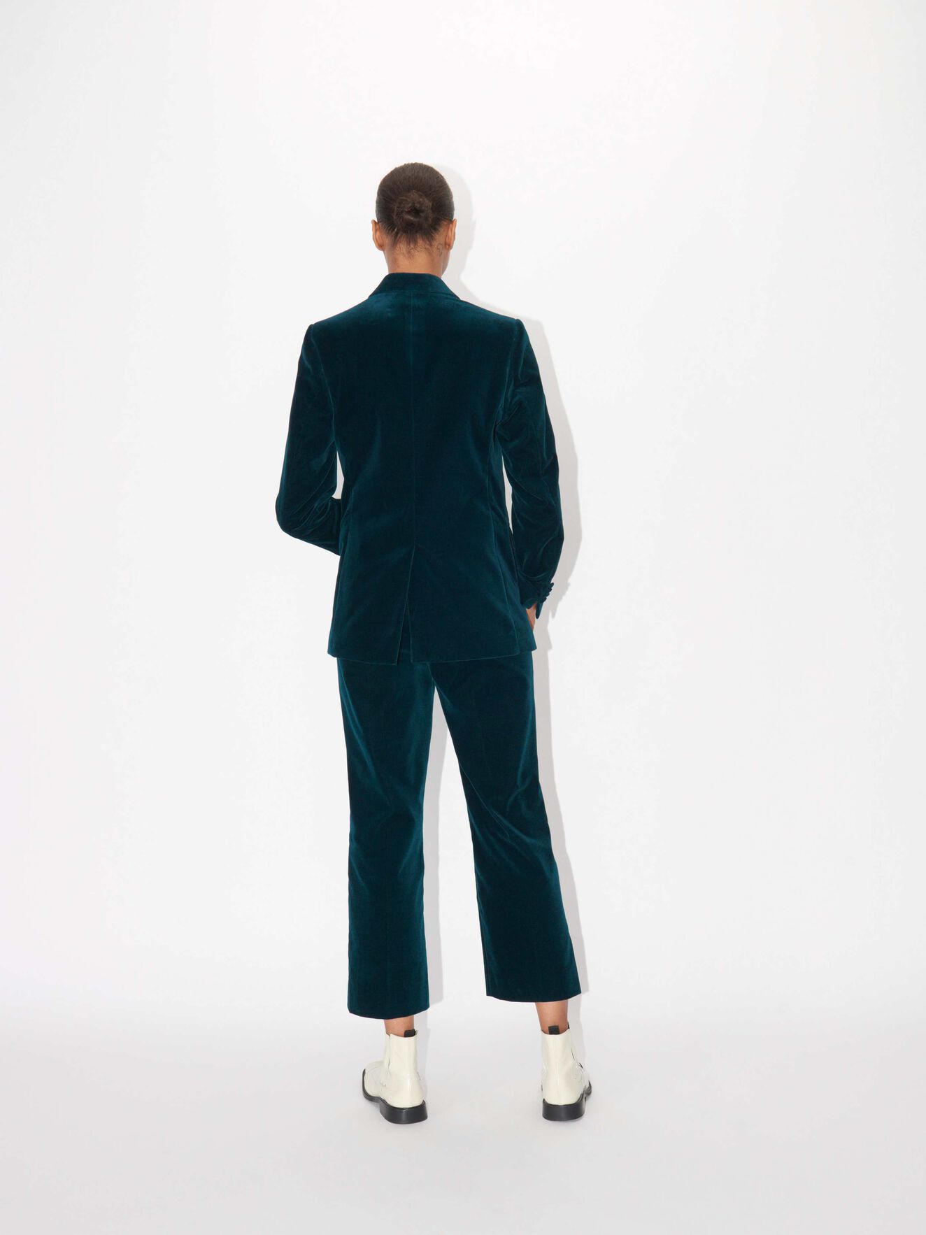 Balea Trousers in Scarab Green from Tiger of Sweden Balea Trousers in Scarab Green from Tiger of Sweden