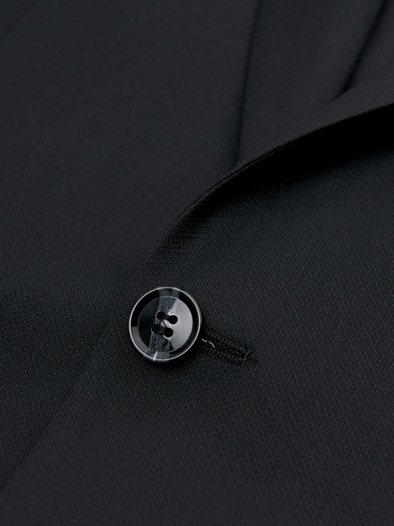 Henrie Blazer (Short Size) in Black from Tiger of Sweden Henrie Blazer (Short Size) in Black from Tiger of Sweden