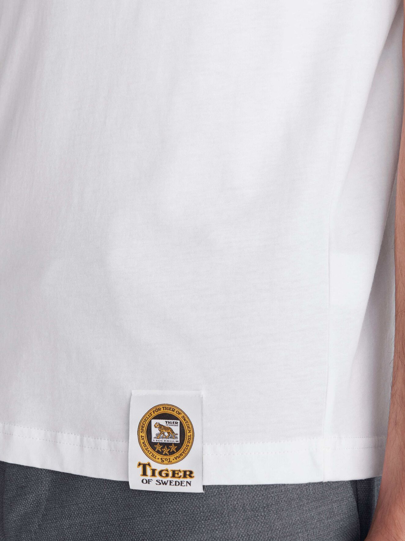 Darian T-Shirt in Pure white from Tiger of Sweden Darian T-Shirt in Pure white from Tiger of Sweden