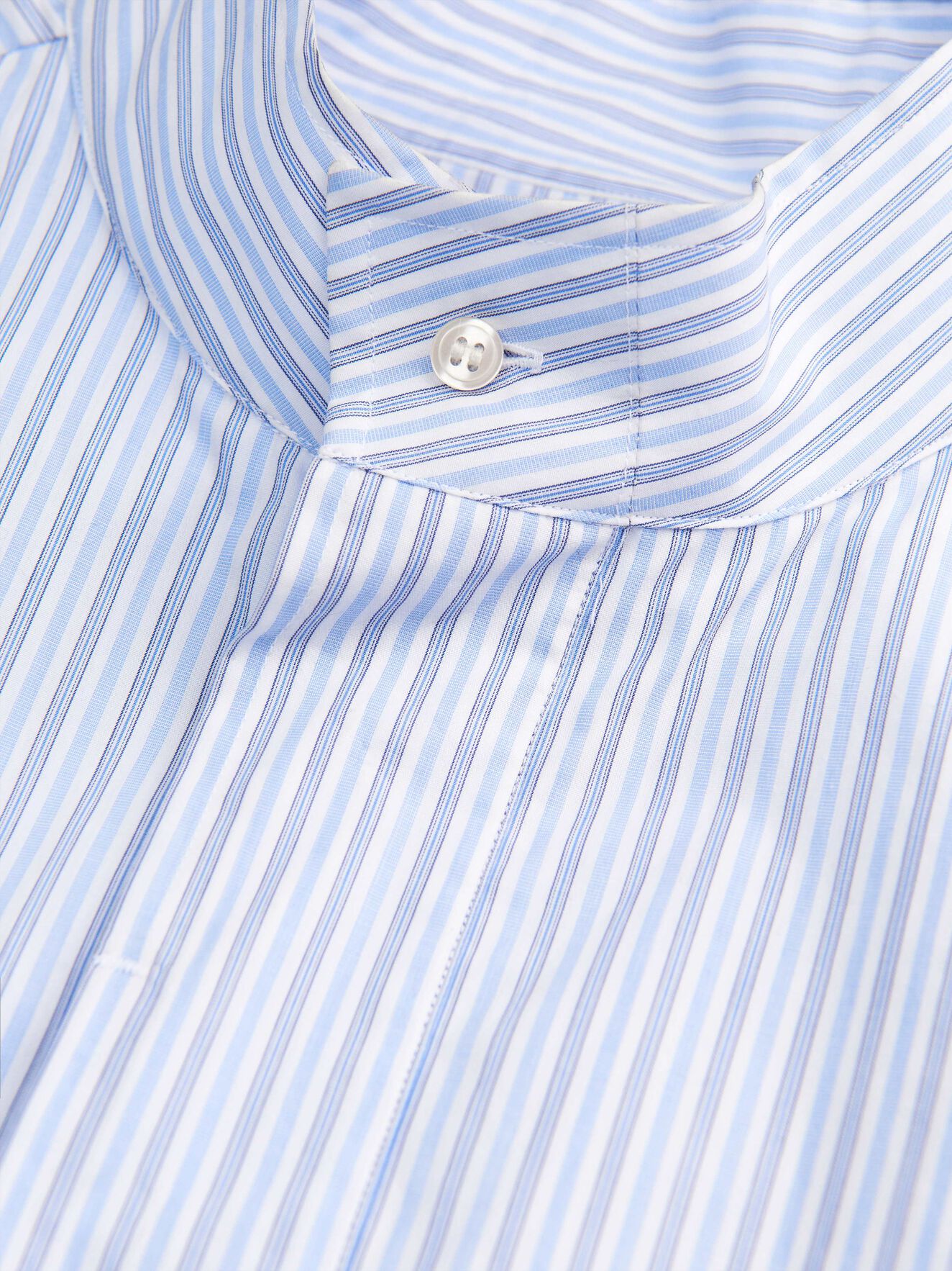 Fyrsil Shirt in Light blue from Tiger of Sweden Fyrsil Shirt in Light blue from Tiger of Sweden