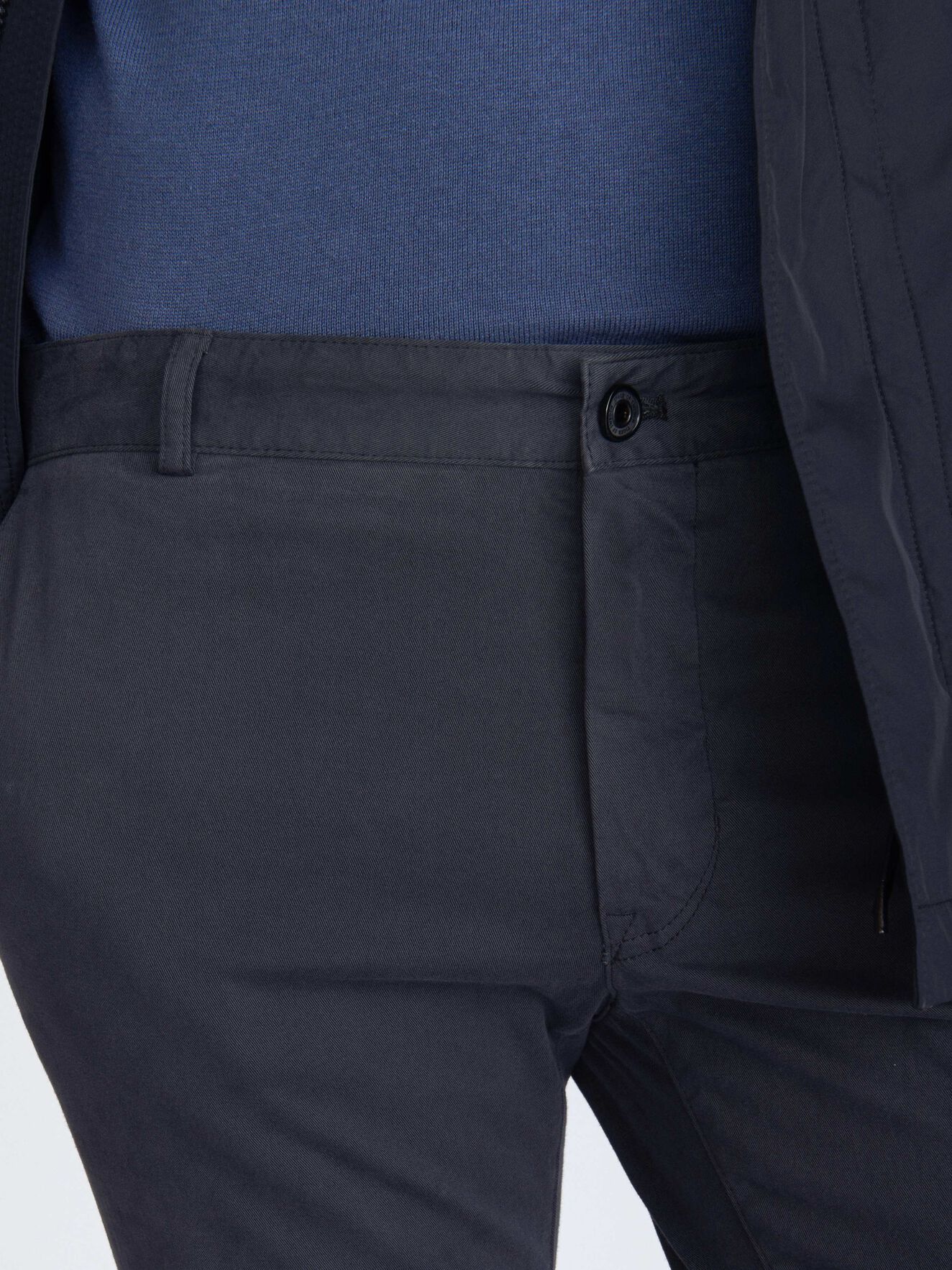 Transit 4 Trousers in Antique metal from Tiger of Sweden Transit 4 Trousers in Antique metal from Tiger of Sweden