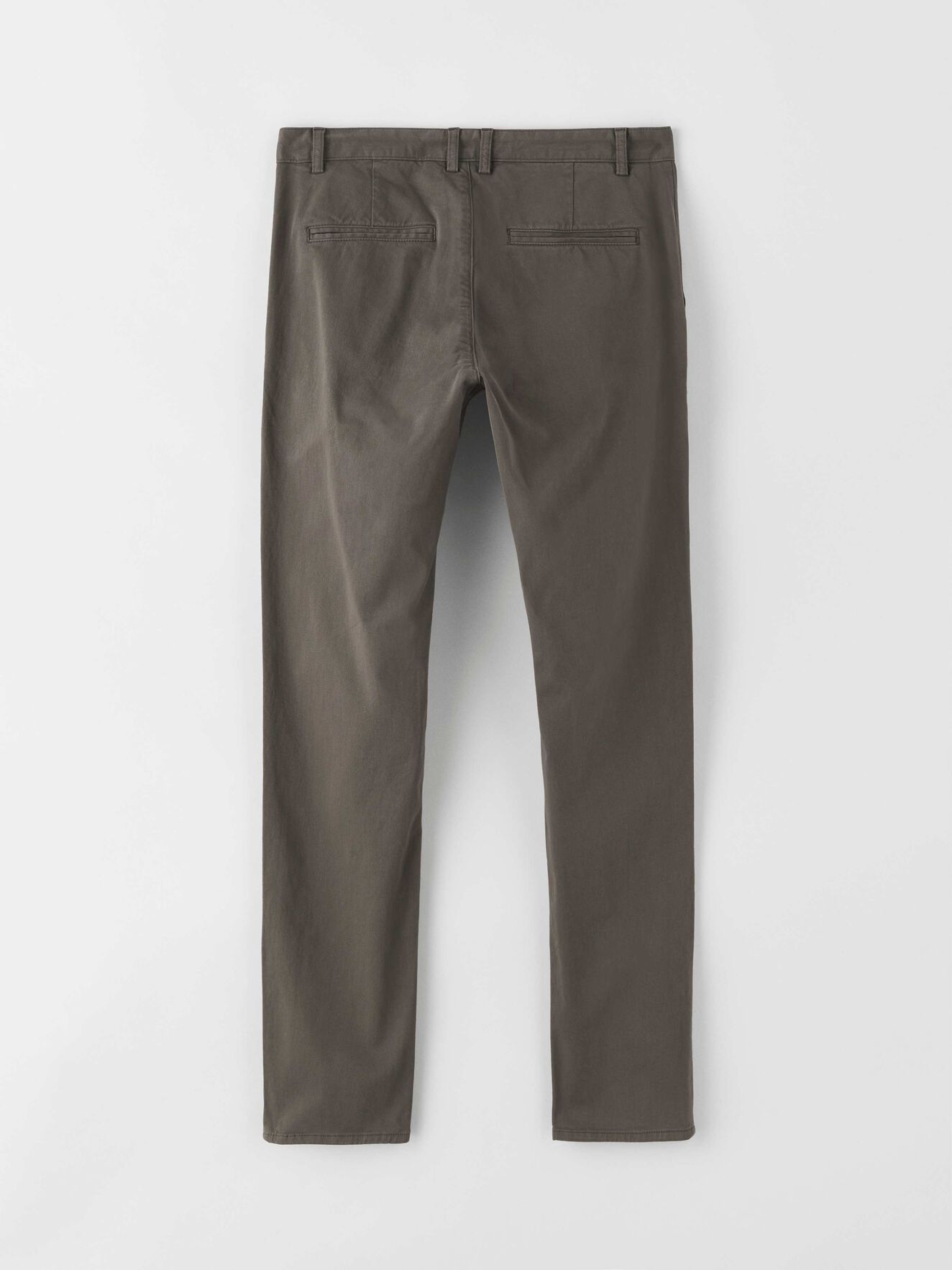 Pantalon Transit 4 in Sea Turtle from Tiger of Sweden Pantalon Transit 4 in Sea Turtle from Tiger of Sweden