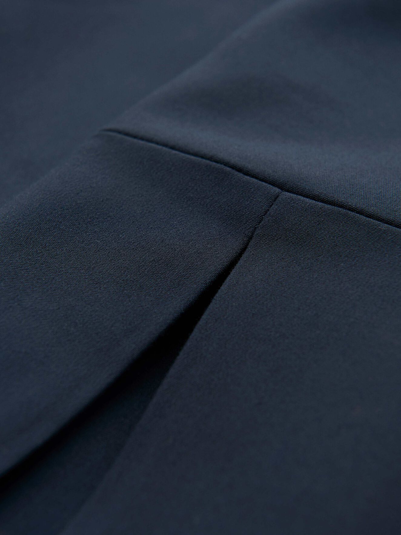 Taika S Trousers in Midnight Blue from Tiger of Sweden Taika S Trousers in Midnight Blue from Tiger of Sweden