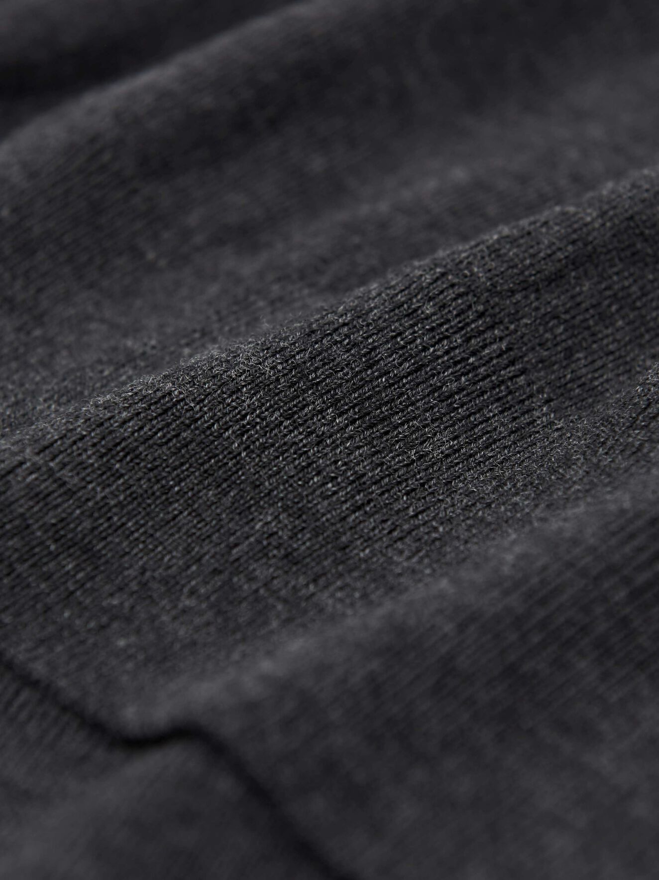 Newton Pullover in Dark grey Mel from Tiger of Sweden Newton Pullover in Dark grey Mel from Tiger of Sweden