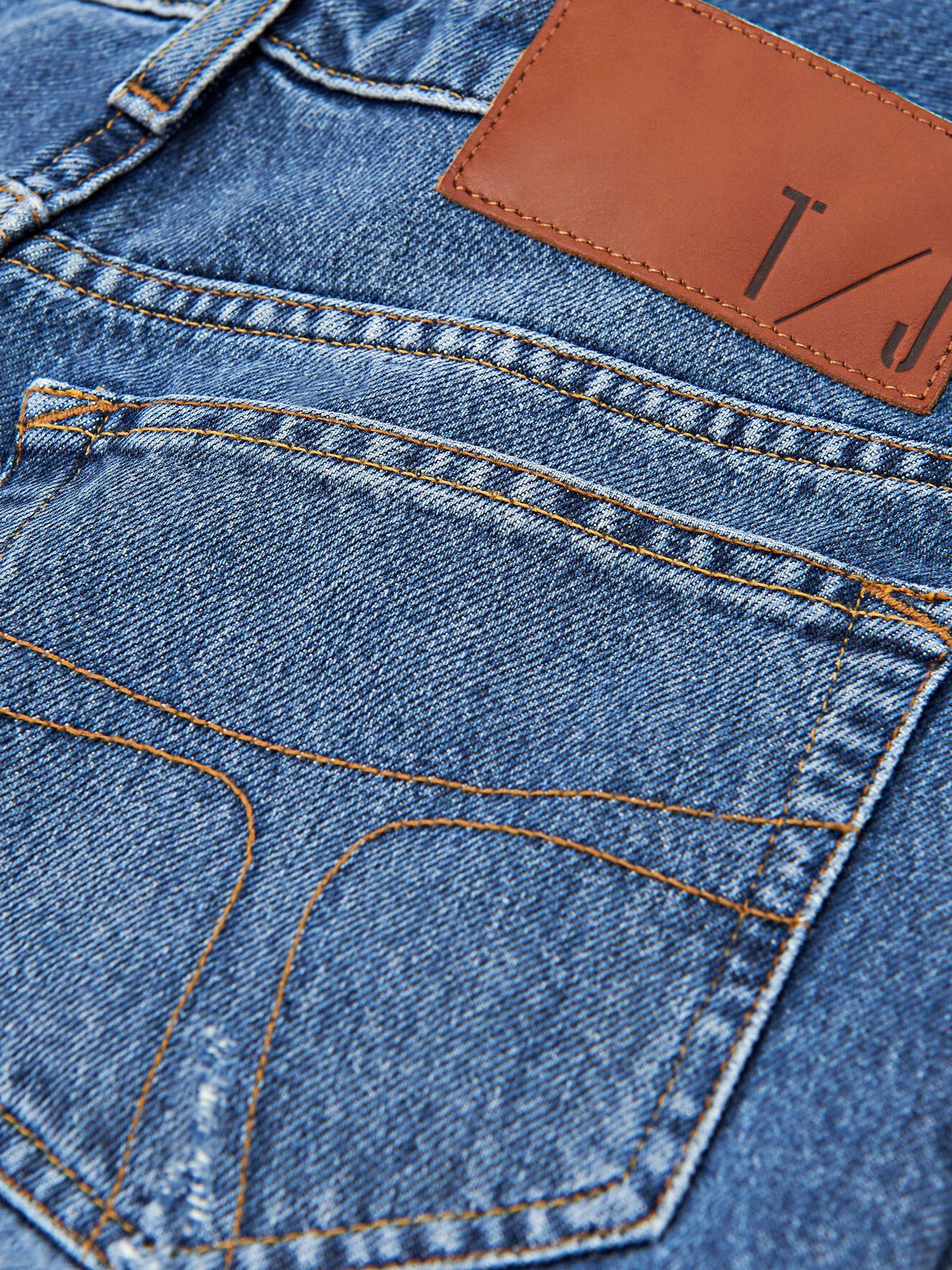 Lex Jeans in Medium Blue from Tiger of Sweden Lex Jeans in Medium Blue from Tiger of Sweden