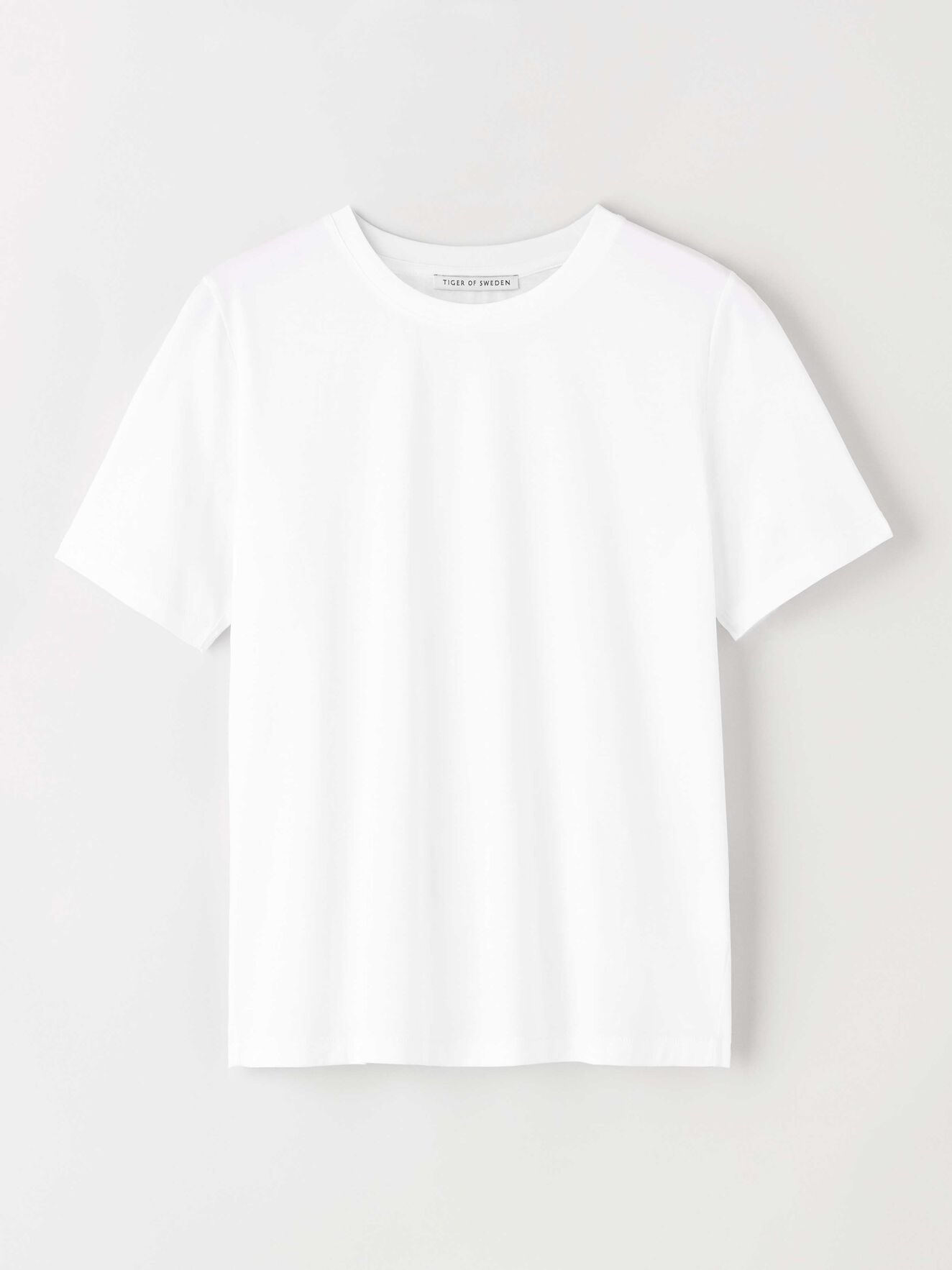 Deiro T-shirt in Pure white from Tiger of Sweden Deiro T-shirt in Pure white from Tiger of Sweden
