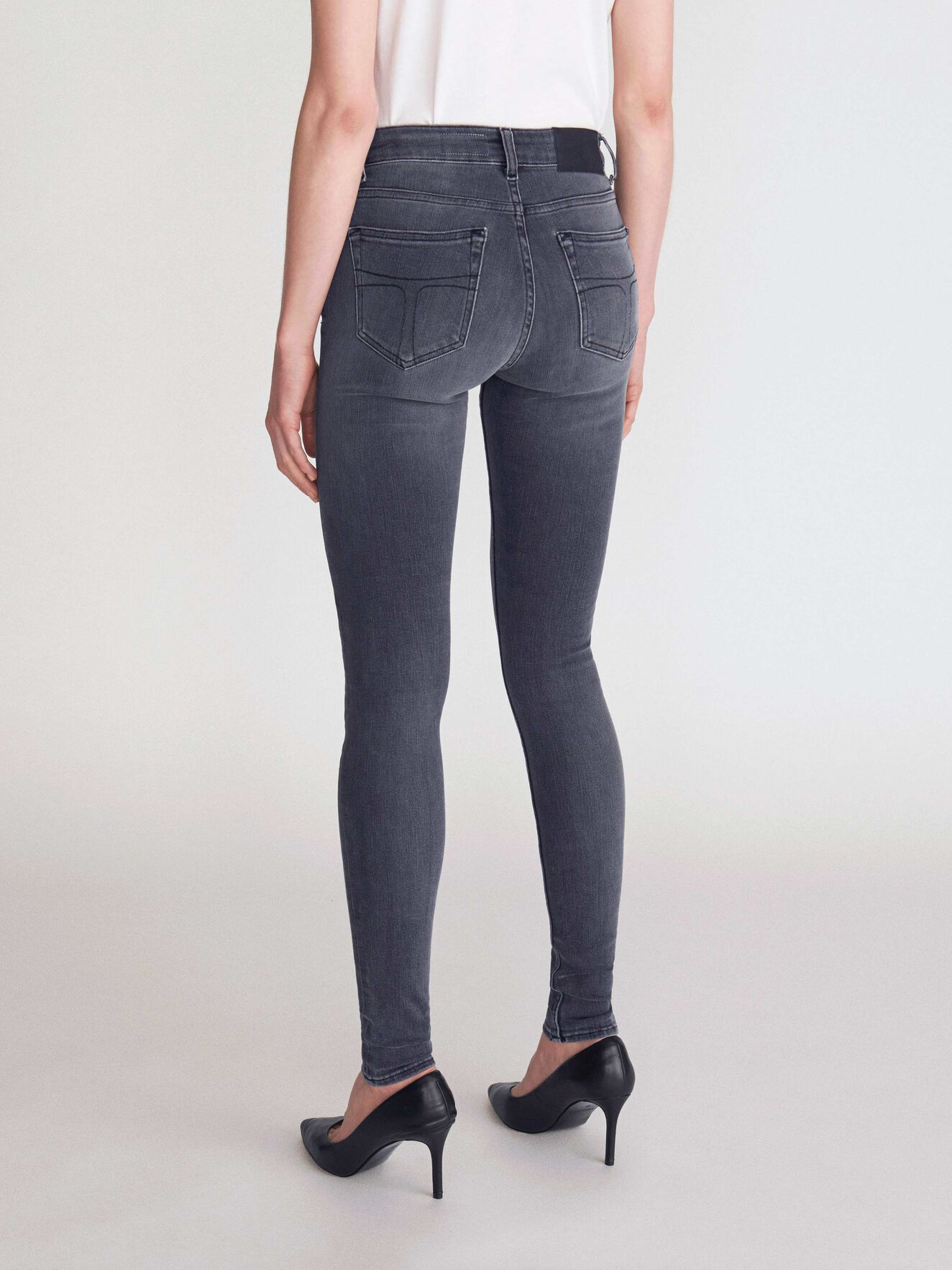 Slight Jeans in Black from Tiger of Sweden Slight Jeans in Black from Tiger of Sweden