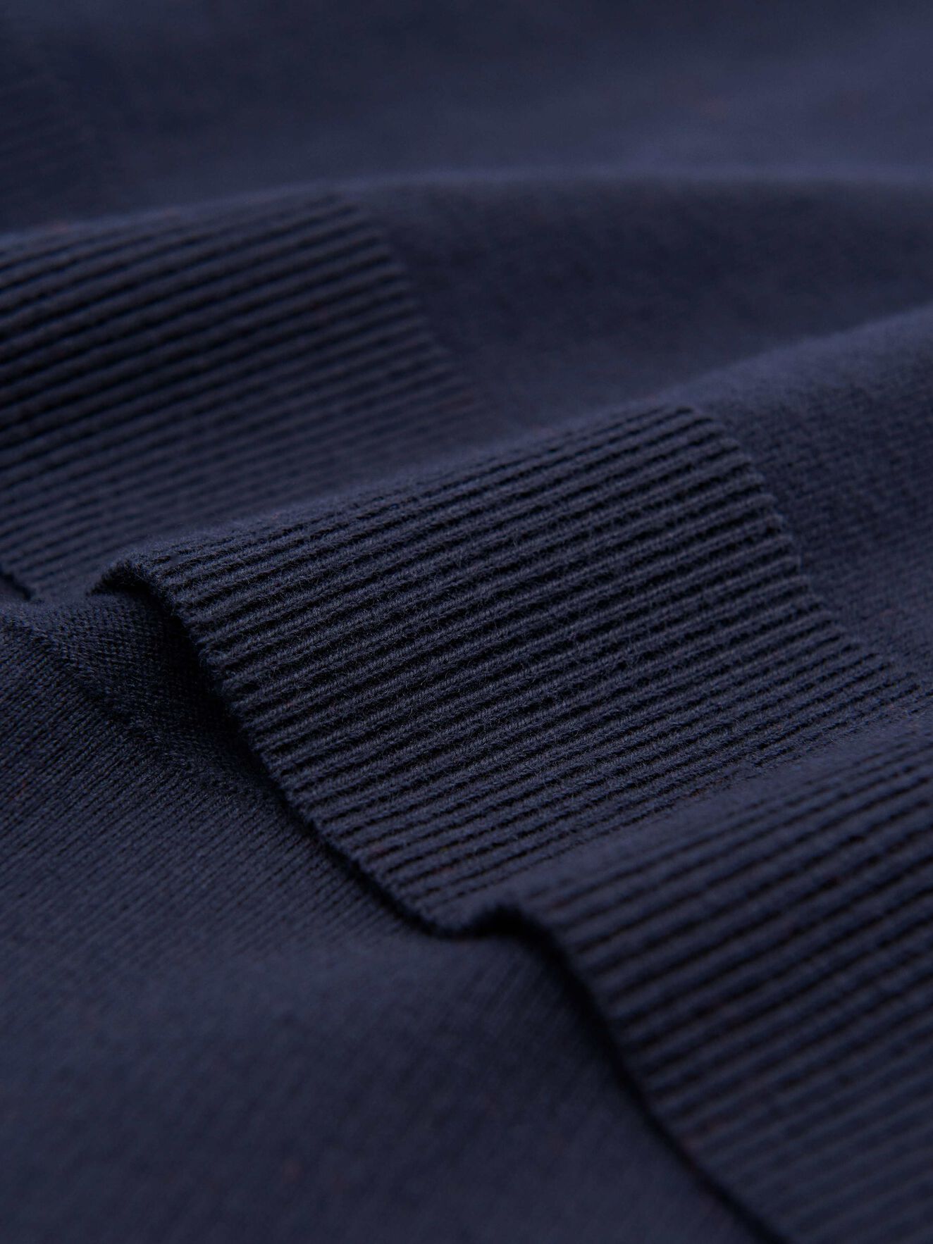 Nylan 2 Pullover in Midnight blue from Tiger of Sweden Nylan 2 Pullover in Midnight blue from Tiger of Sweden