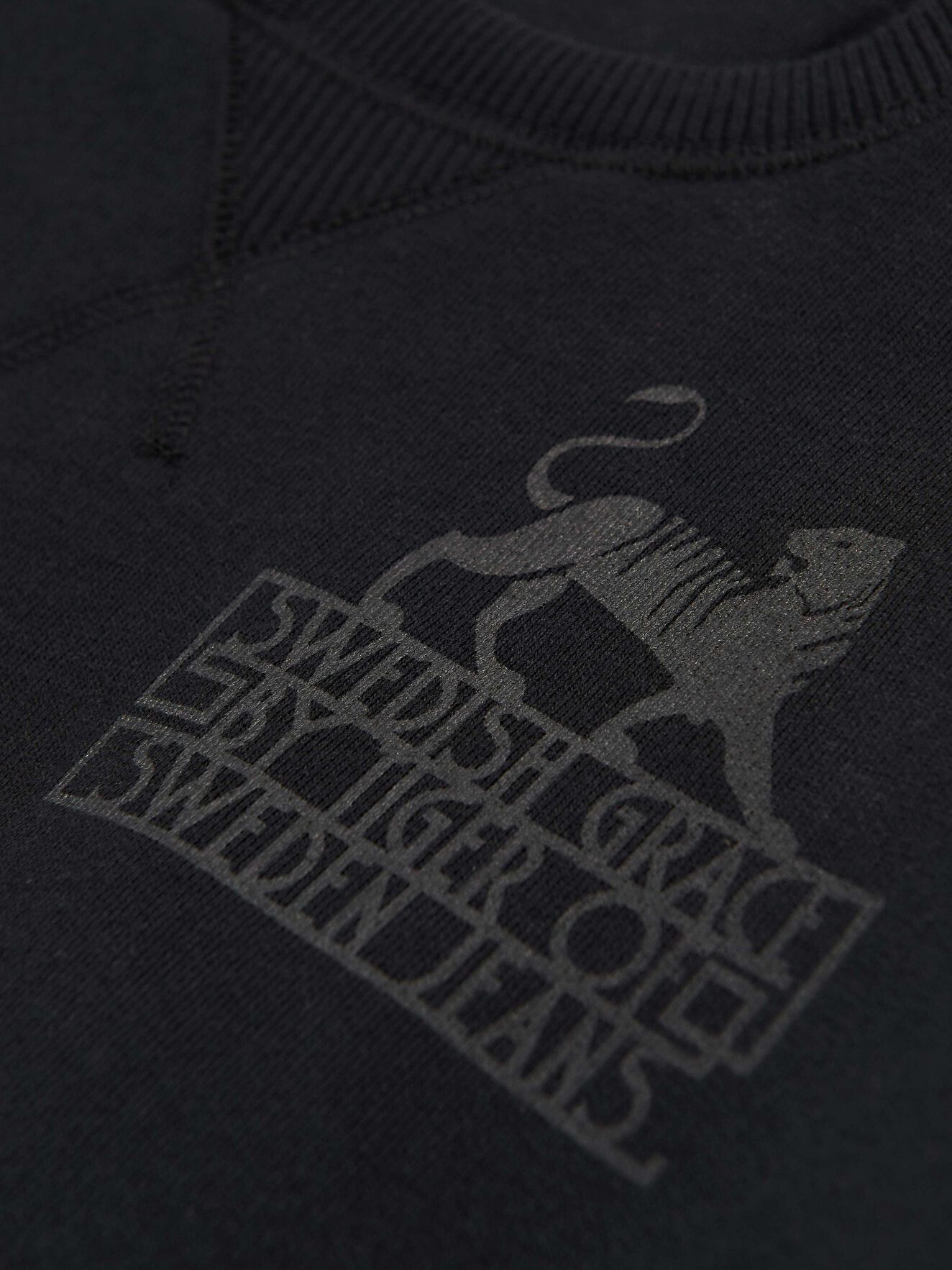 Lexxus Sweatshirt in Black from Tiger of Sweden Lexxus Sweatshirt in Black from Tiger of Sweden