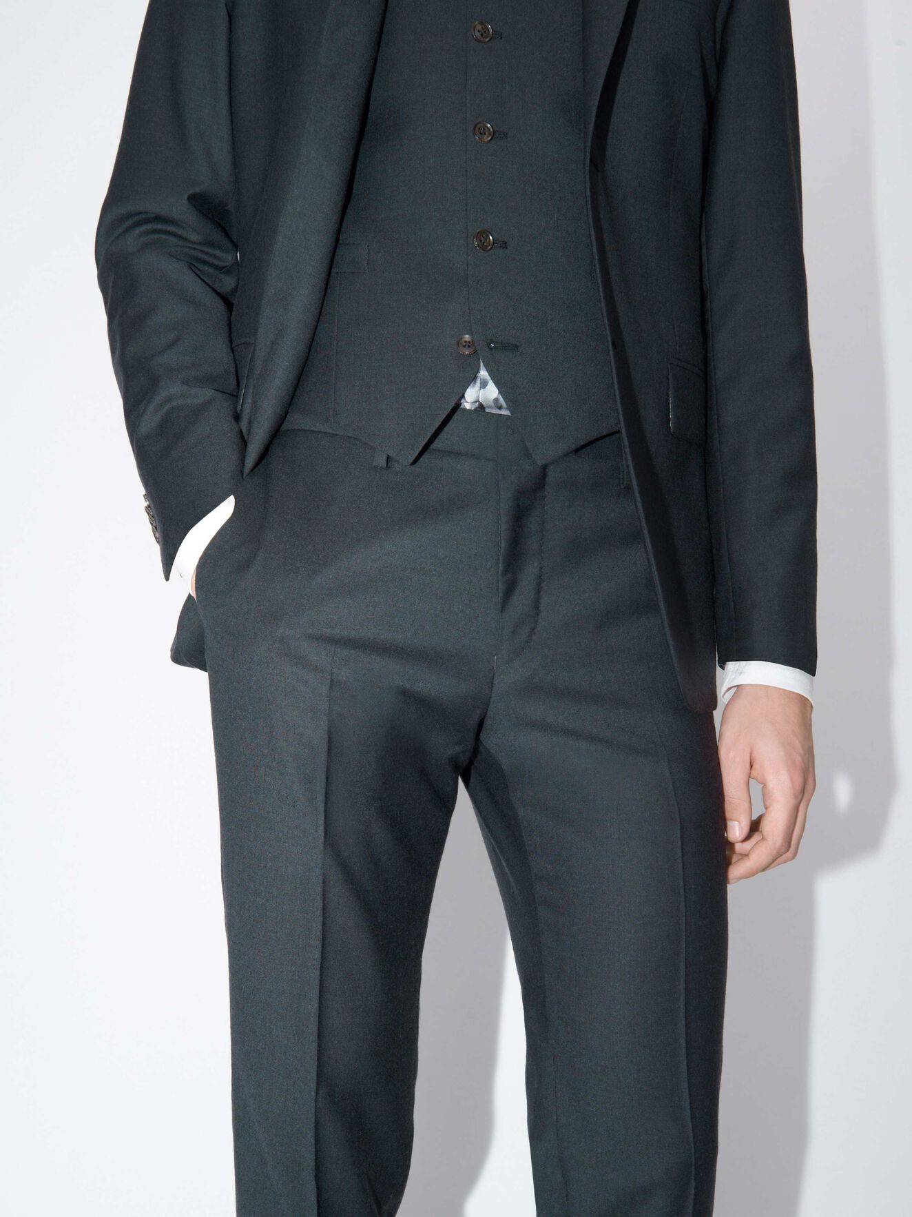Todd Trousers in Dark grey Mel from Tiger of Sweden Todd Trousers in Dark grey Mel from Tiger of Sweden